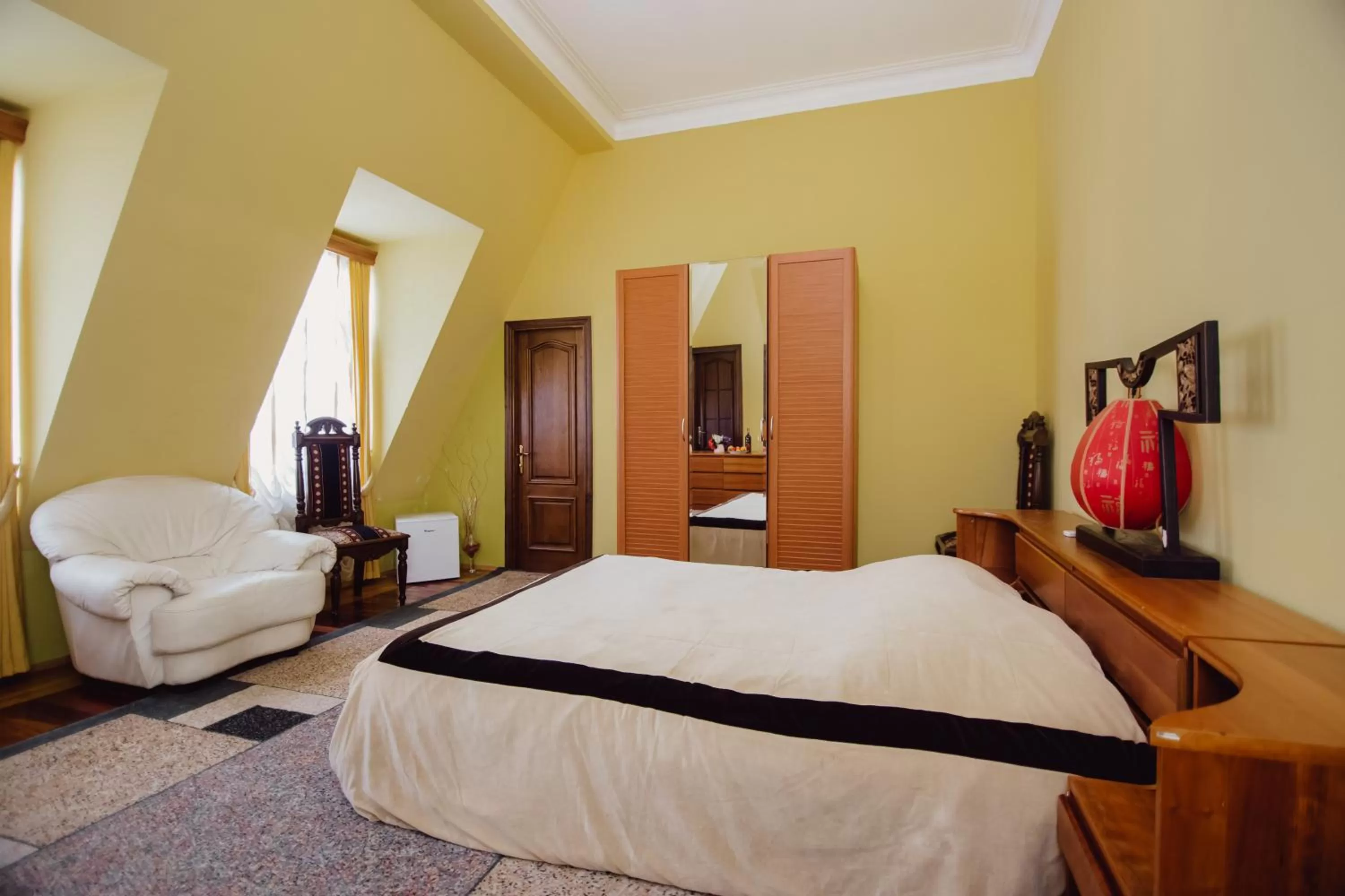 Photo of the whole room, Bed in Hotel Queen-Batumi