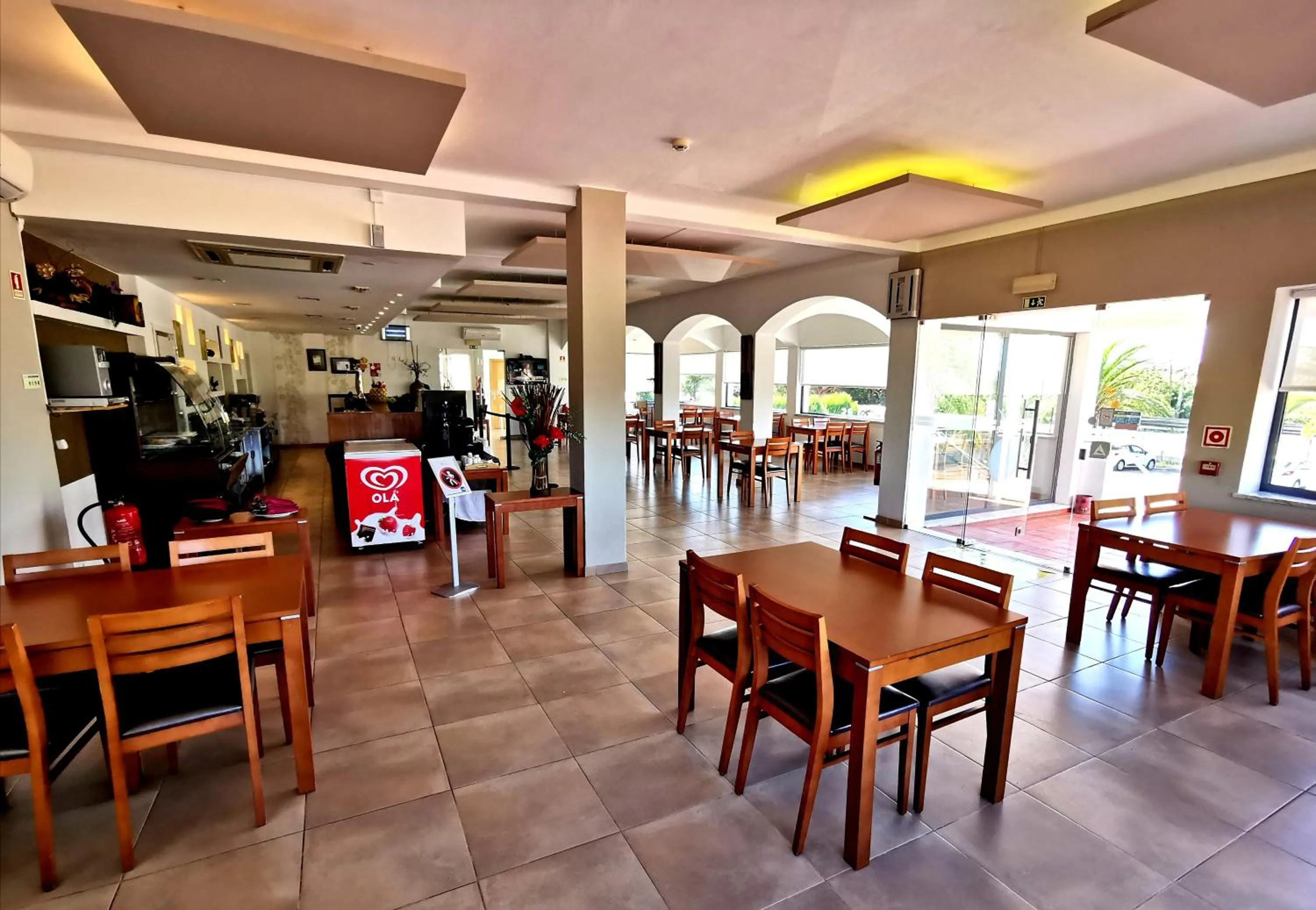 Restaurant/places to eat in Casa Do Vale Hotel