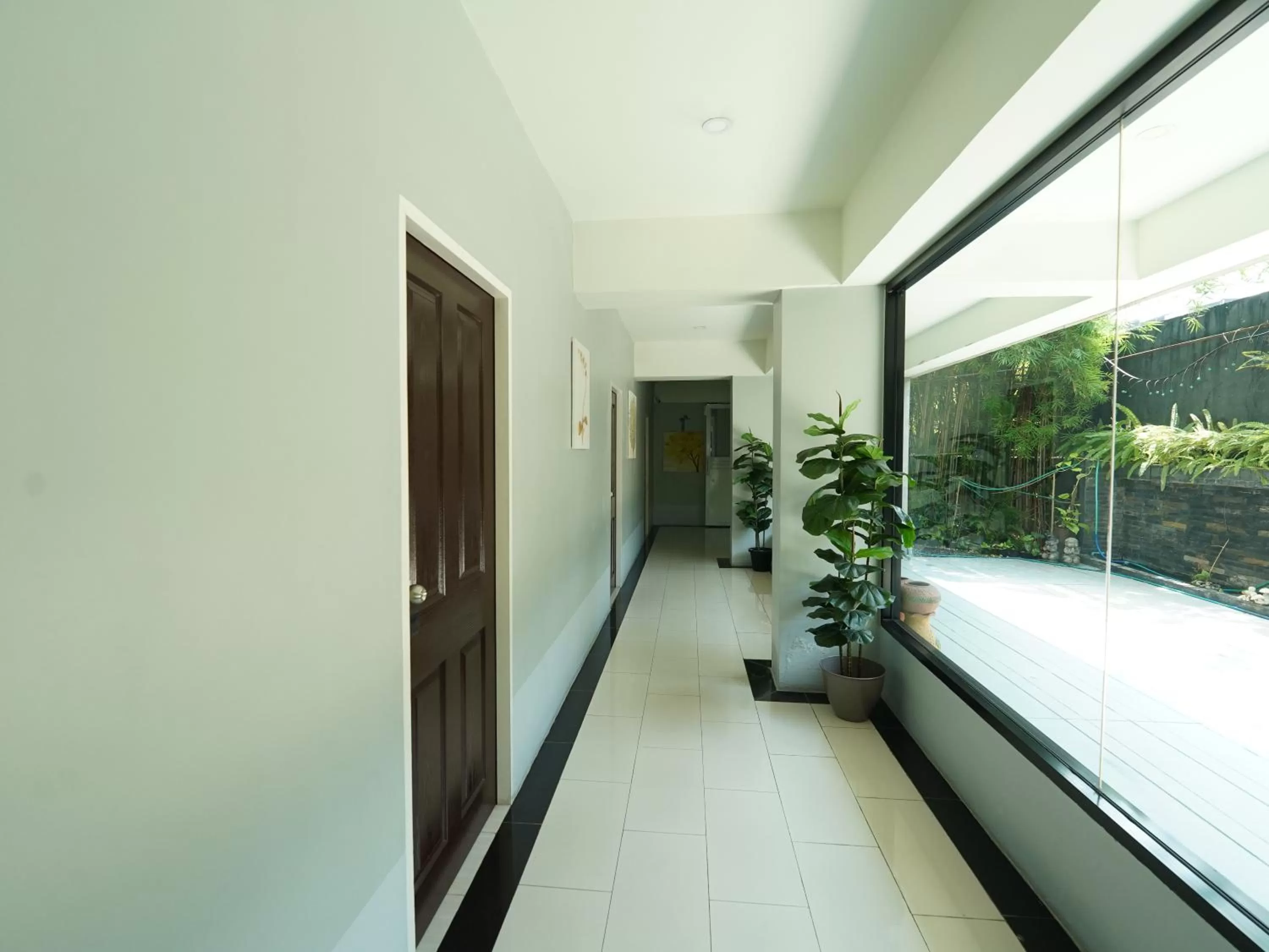 Property building in RoomQuest Bangkok Don Mueang Airport