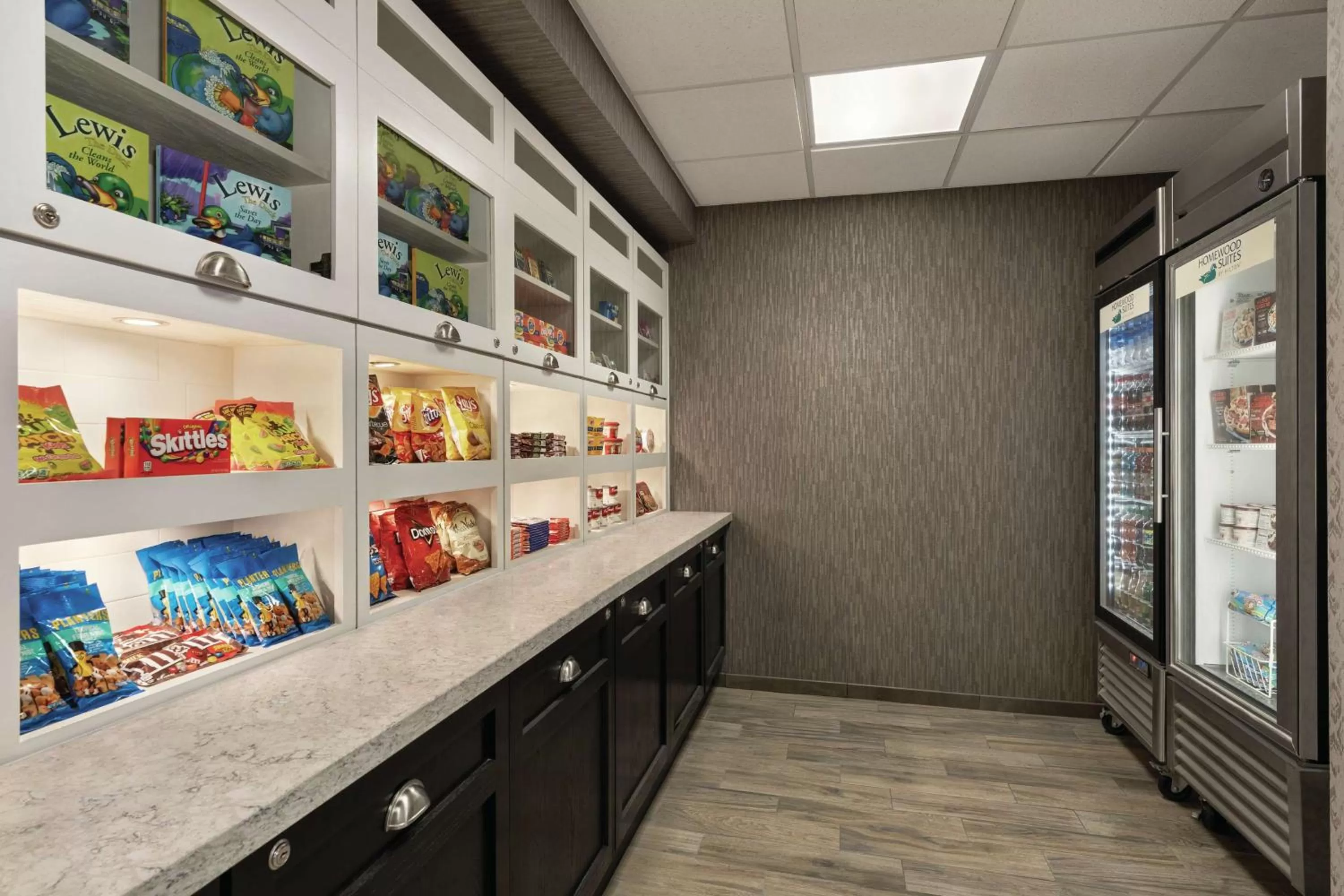 Dining area in Homewood Suites by Hilton Corpus Christi