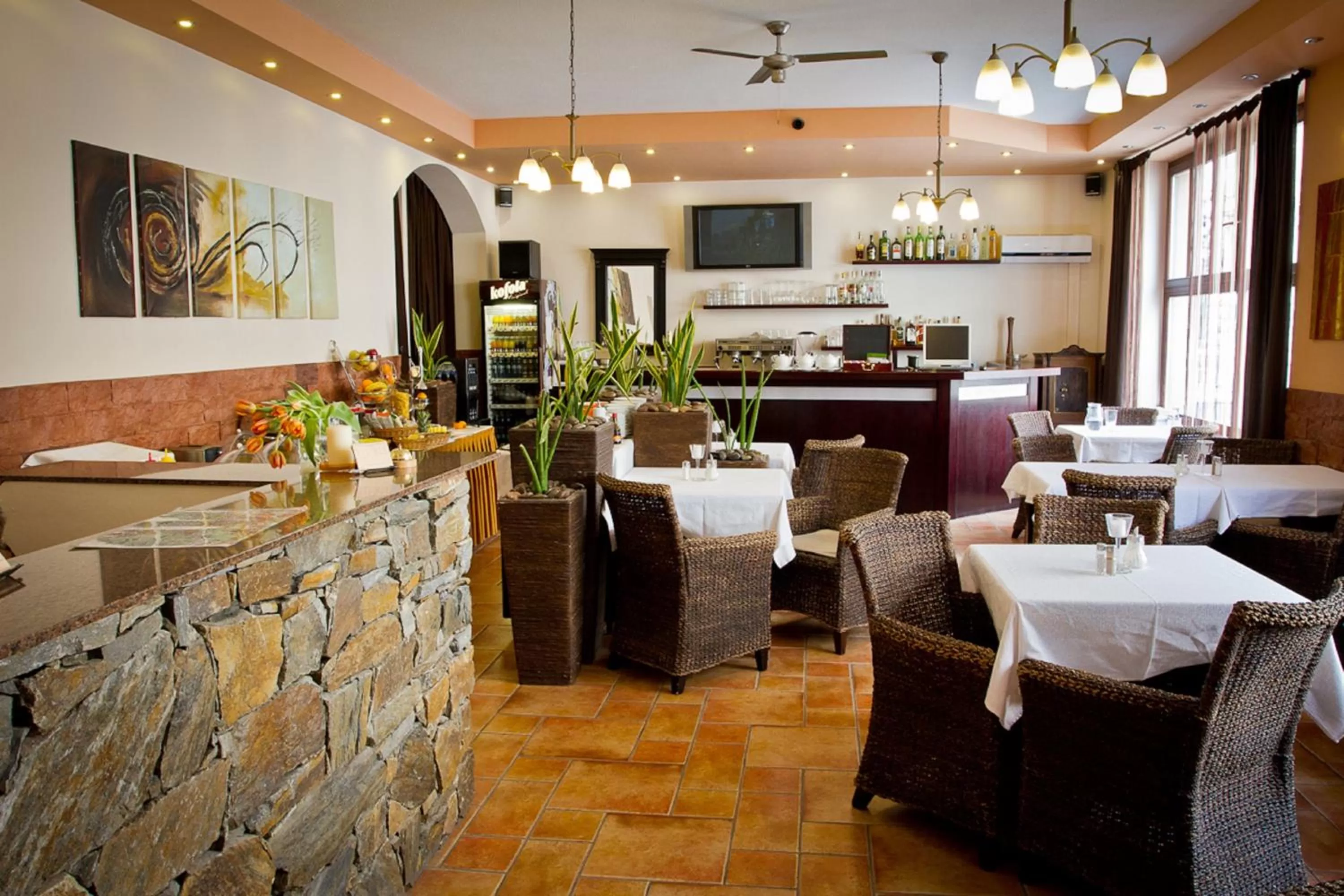 Restaurant/places to eat in Hotel Arte