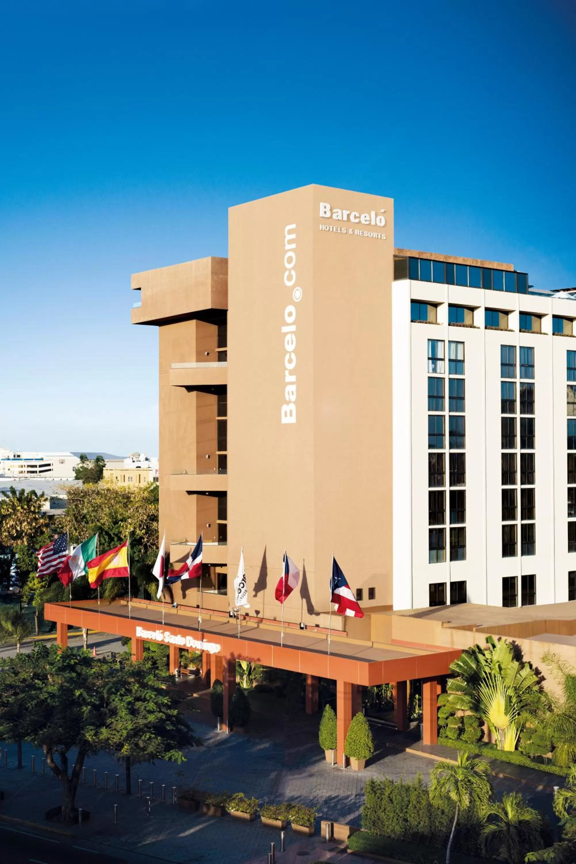 Property building in Barceló Santo Domingo