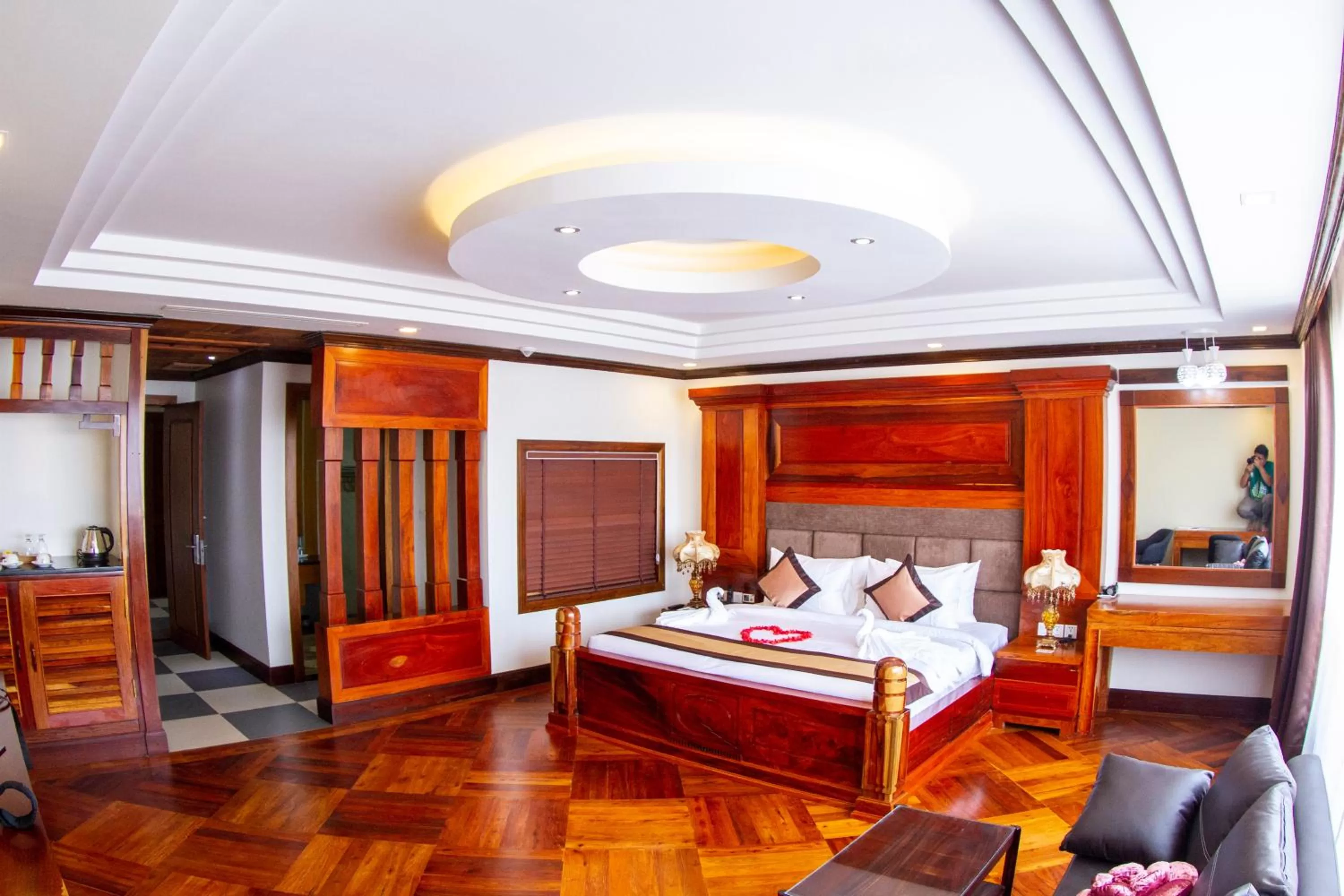 Living room, Bed in Kampong Thom Palace Hotel