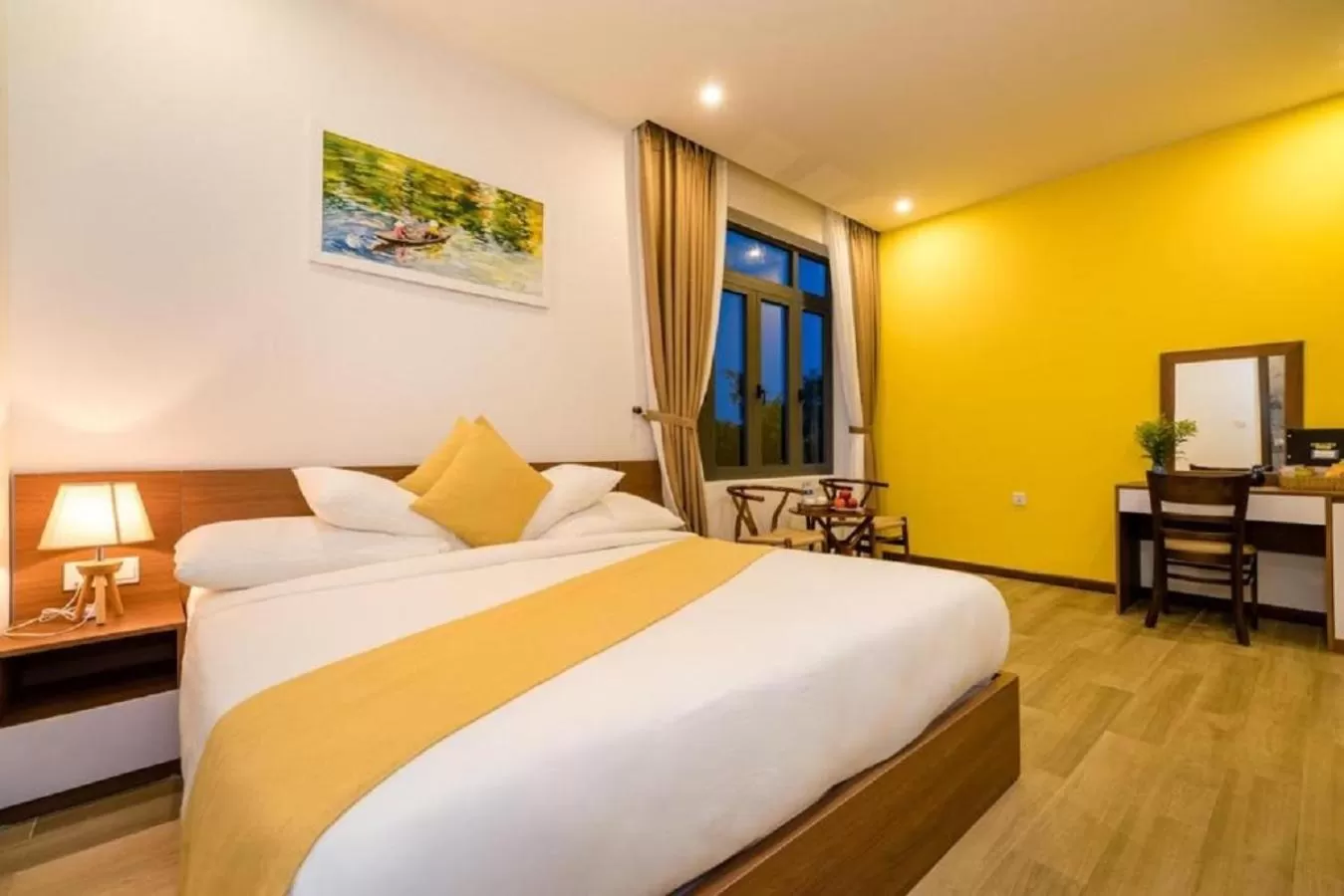 Communal lounge/ TV room, Bed in Hoi An Majestic Villa