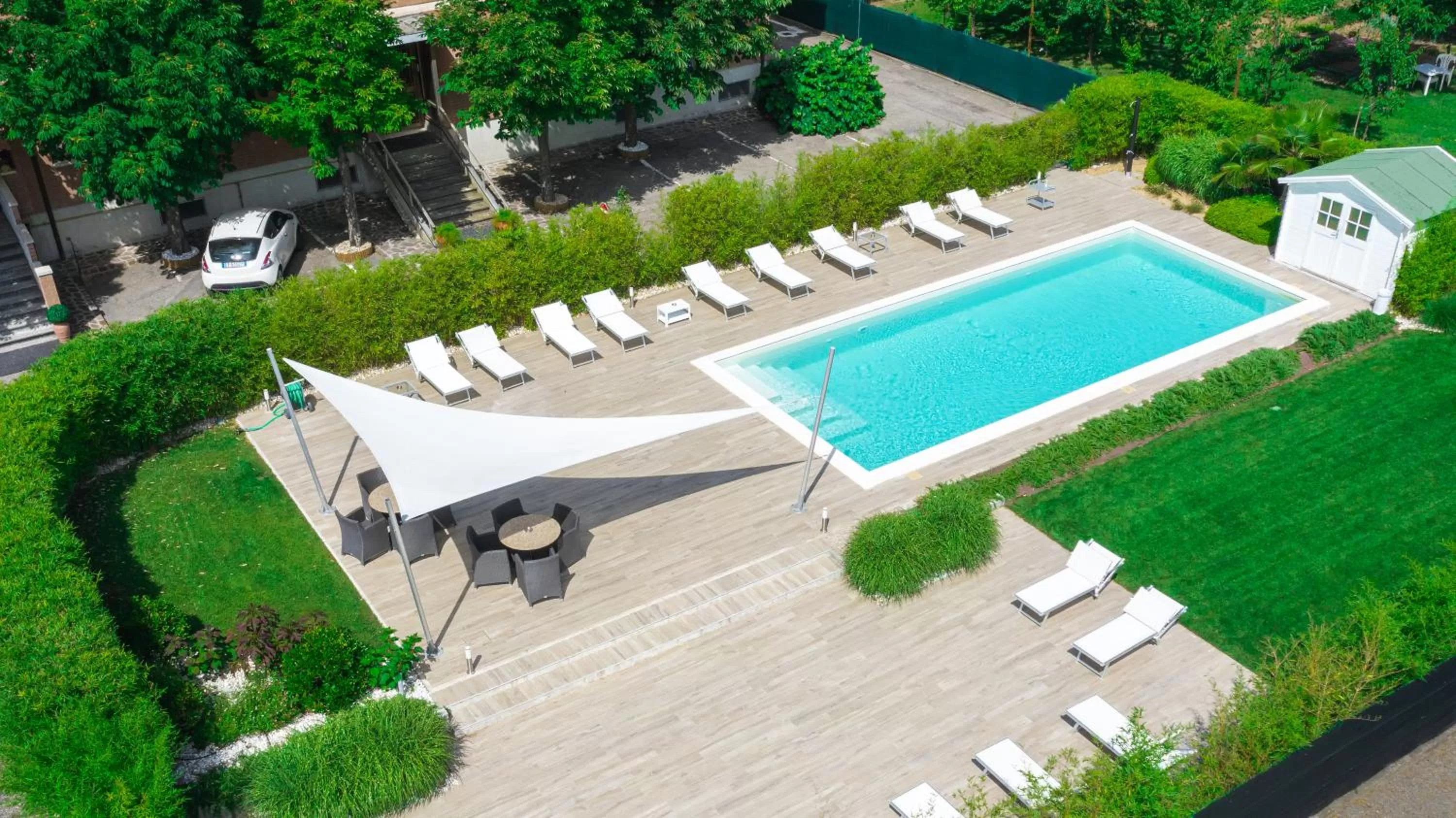 Swimming pool in Hotel Globo