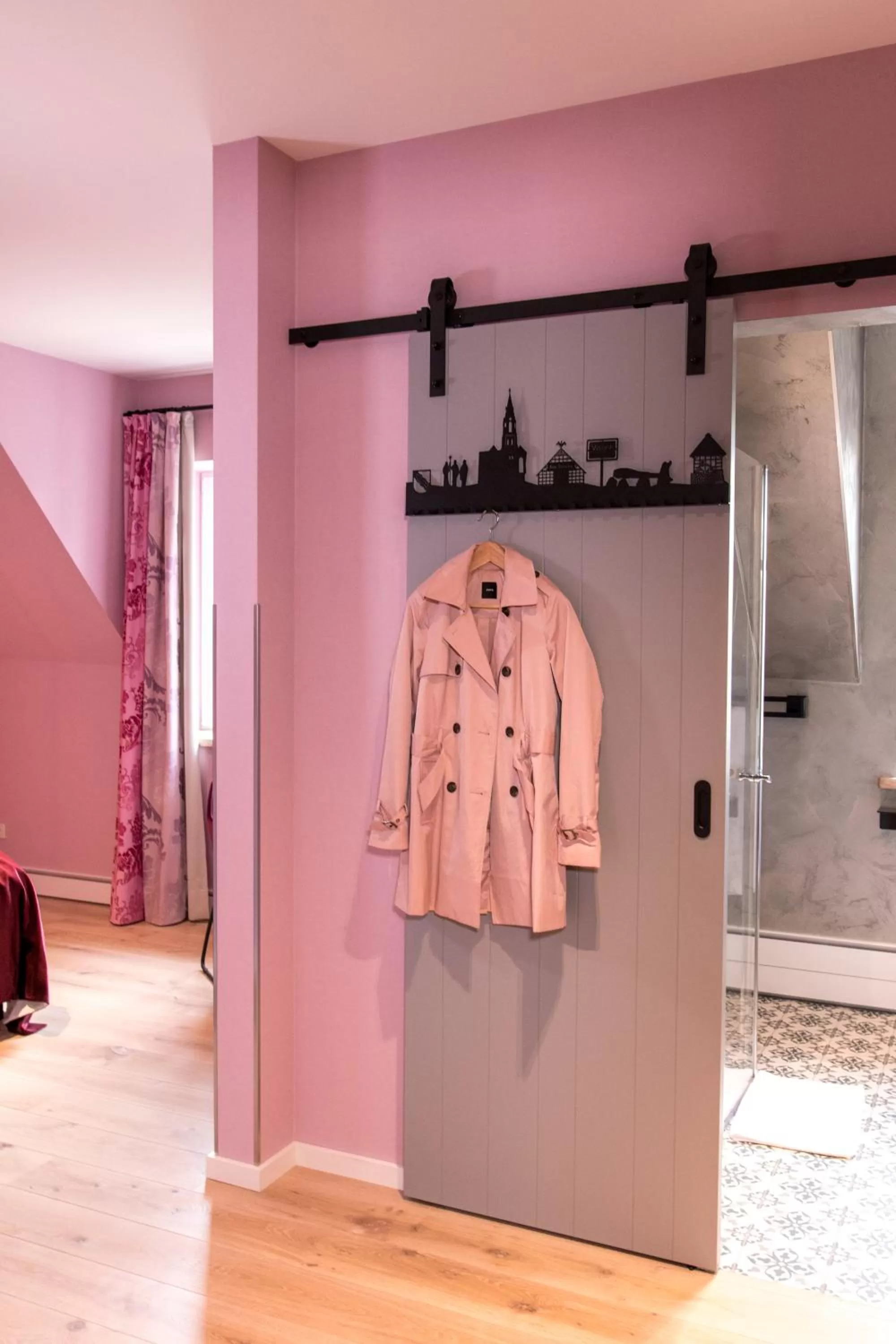 Photo of the whole room in Visbeker Deern Hotel Garni