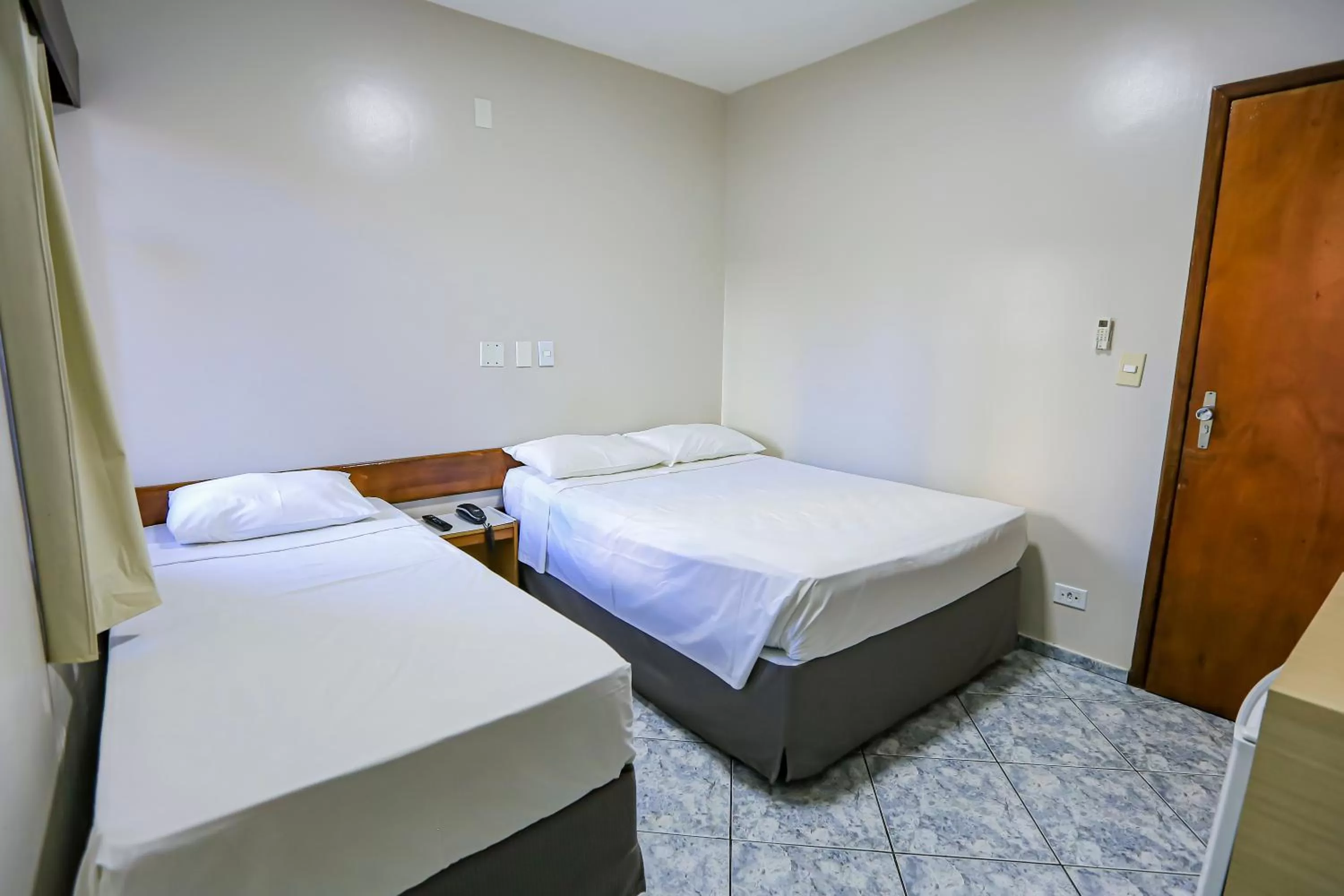 Photo of the whole room in Foz Express Hotel Centro