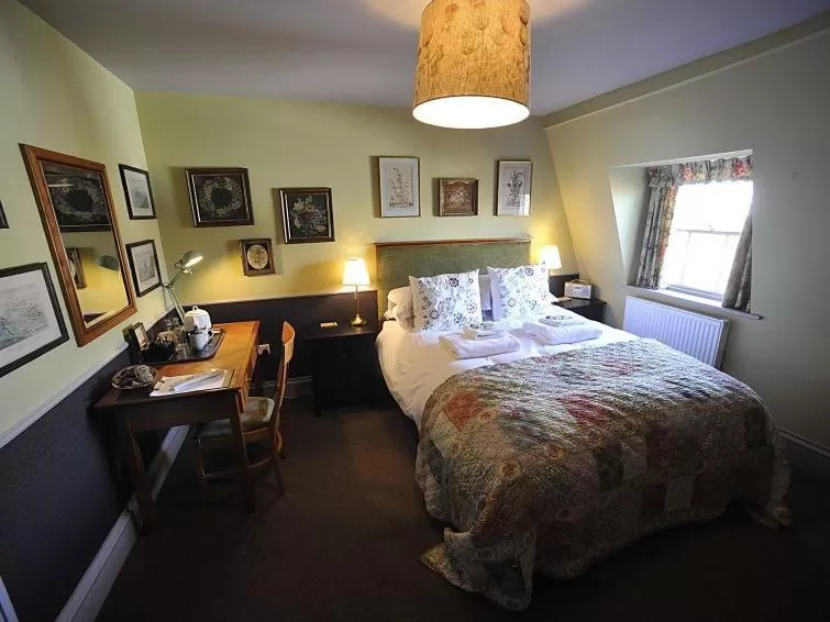 Bedroom, Bed in The Lamb Inn