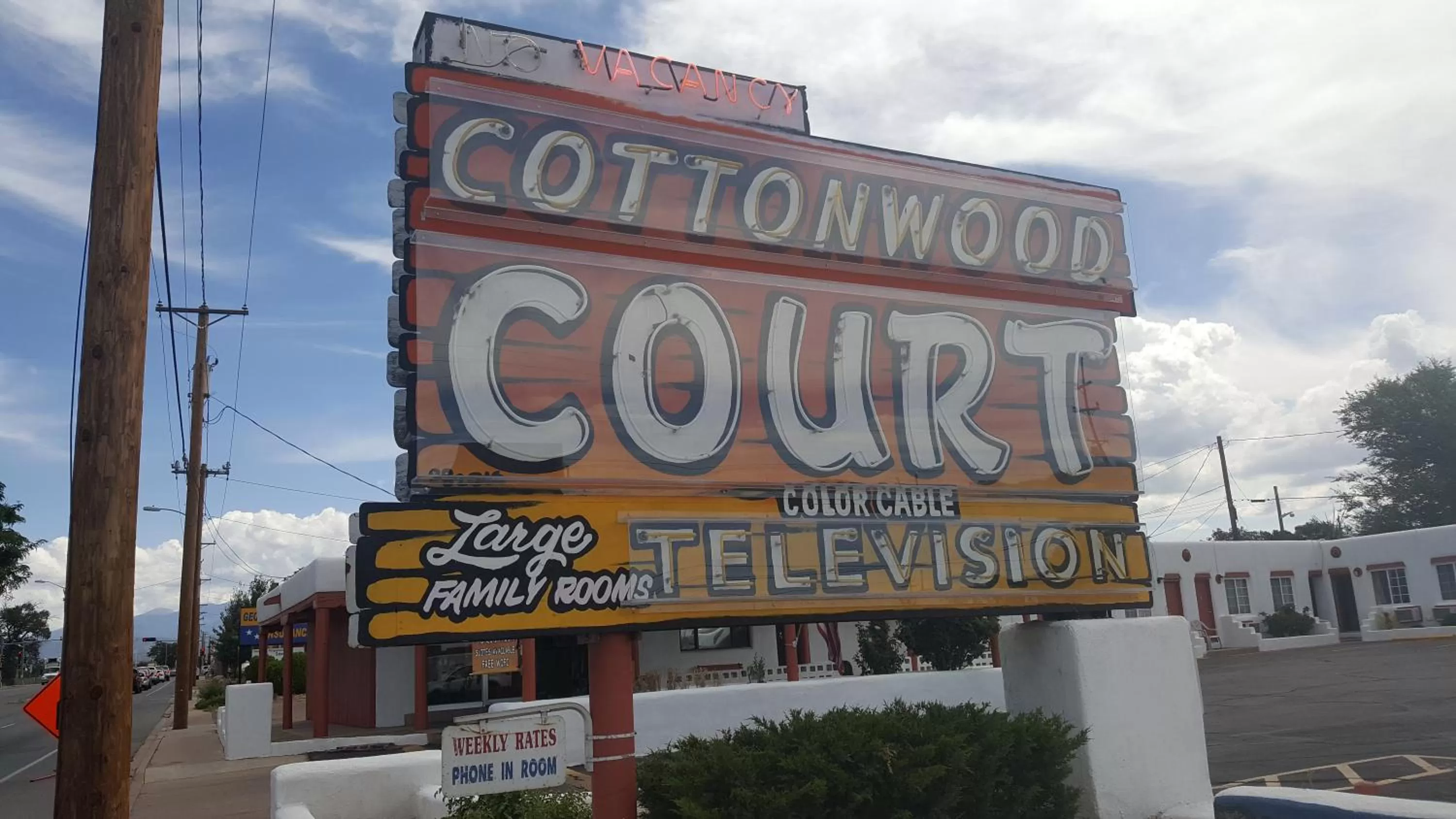 Cottonwood Court Motel