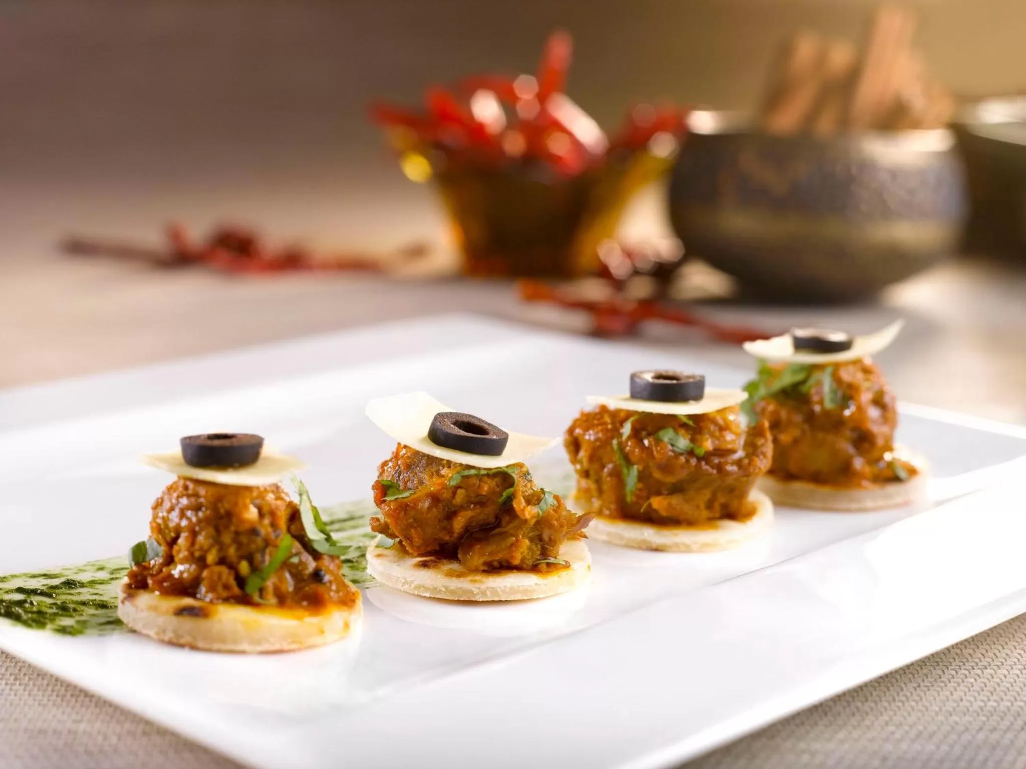 Restaurant/places to eat in Holiday Inn Singapore Orchard City Centre by IHG