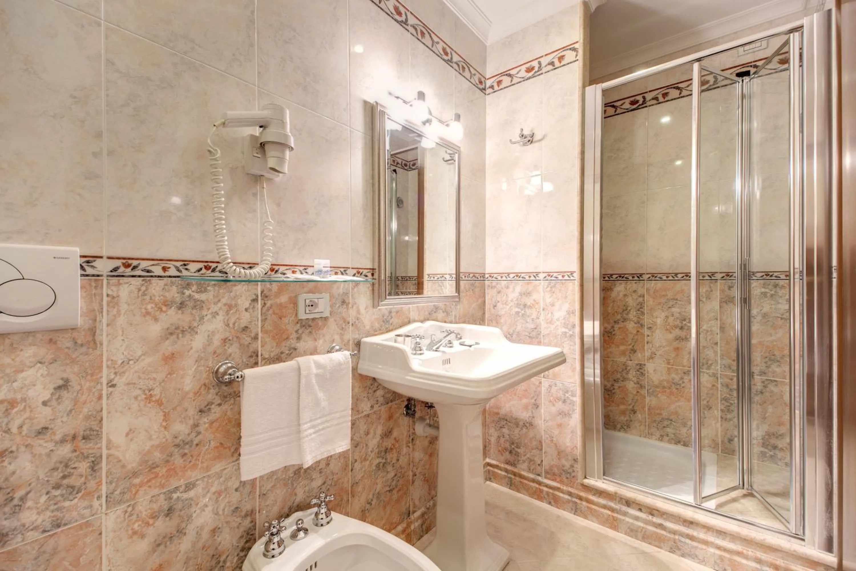 Bathroom in Hotel Artorius