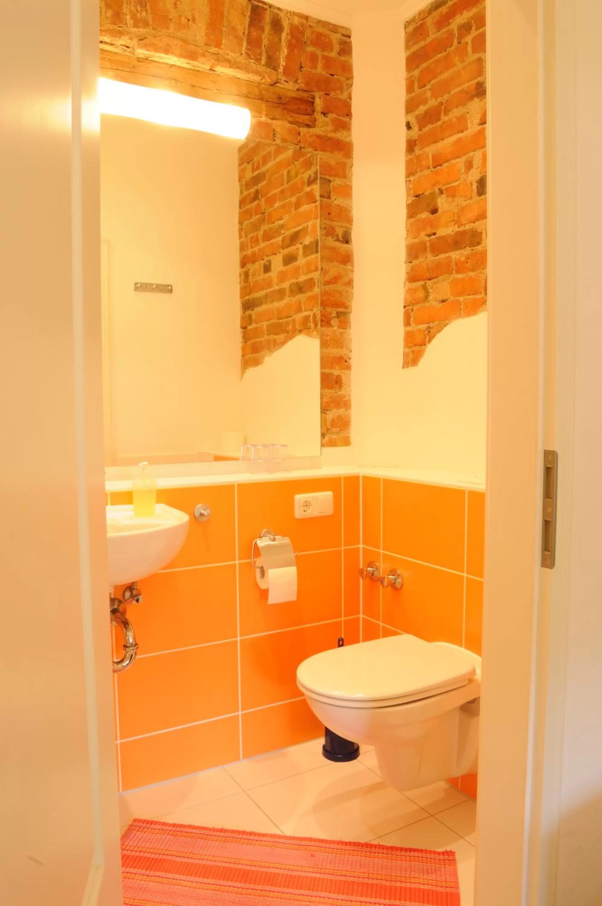 Bathroom in Hotel zur alten Stadtmauer