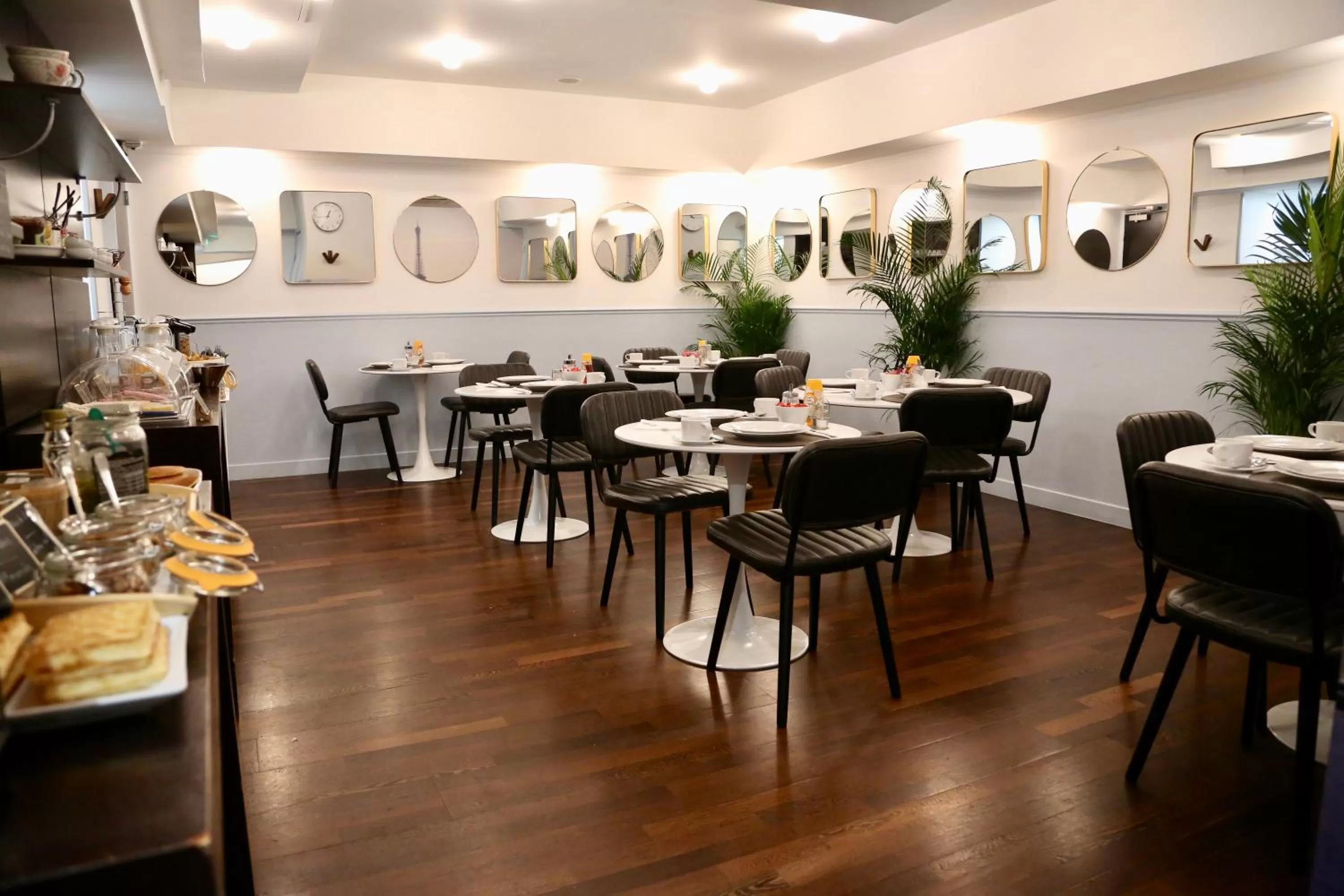 Buffet breakfast in Stella Etoile