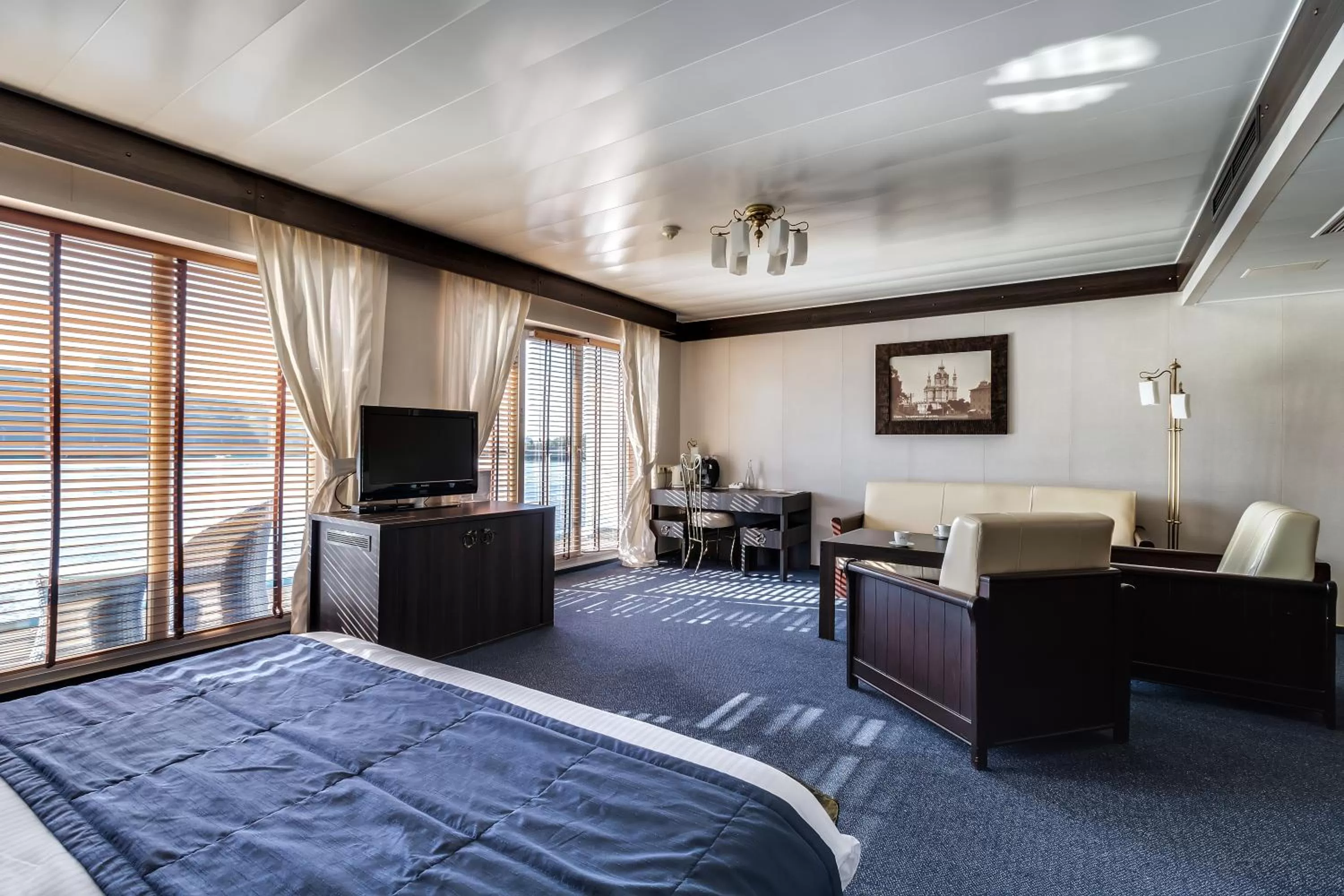 Bed in Bakkara Hotel