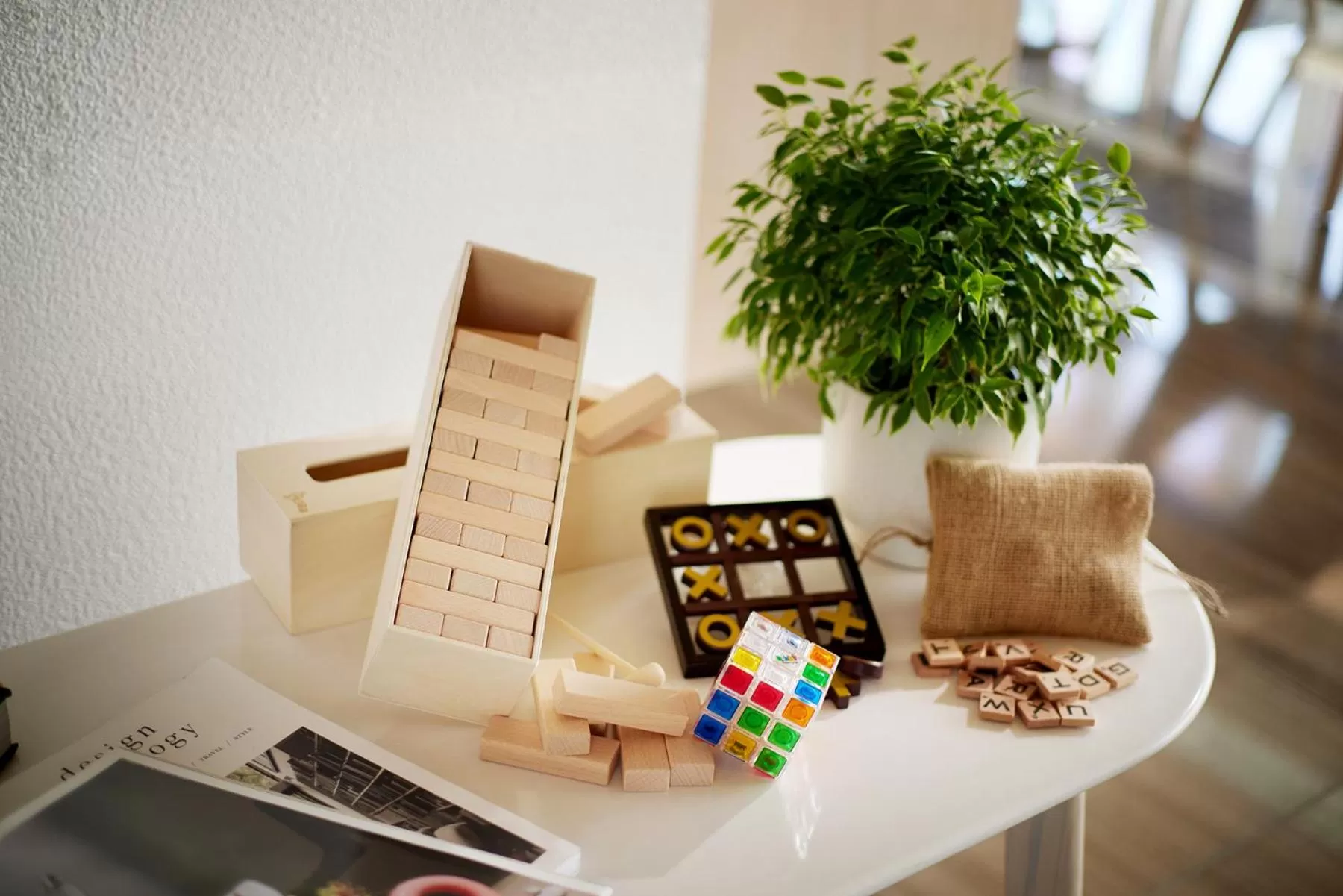 Communal lounge/ TV room in Nina Hotel Kowloon East
