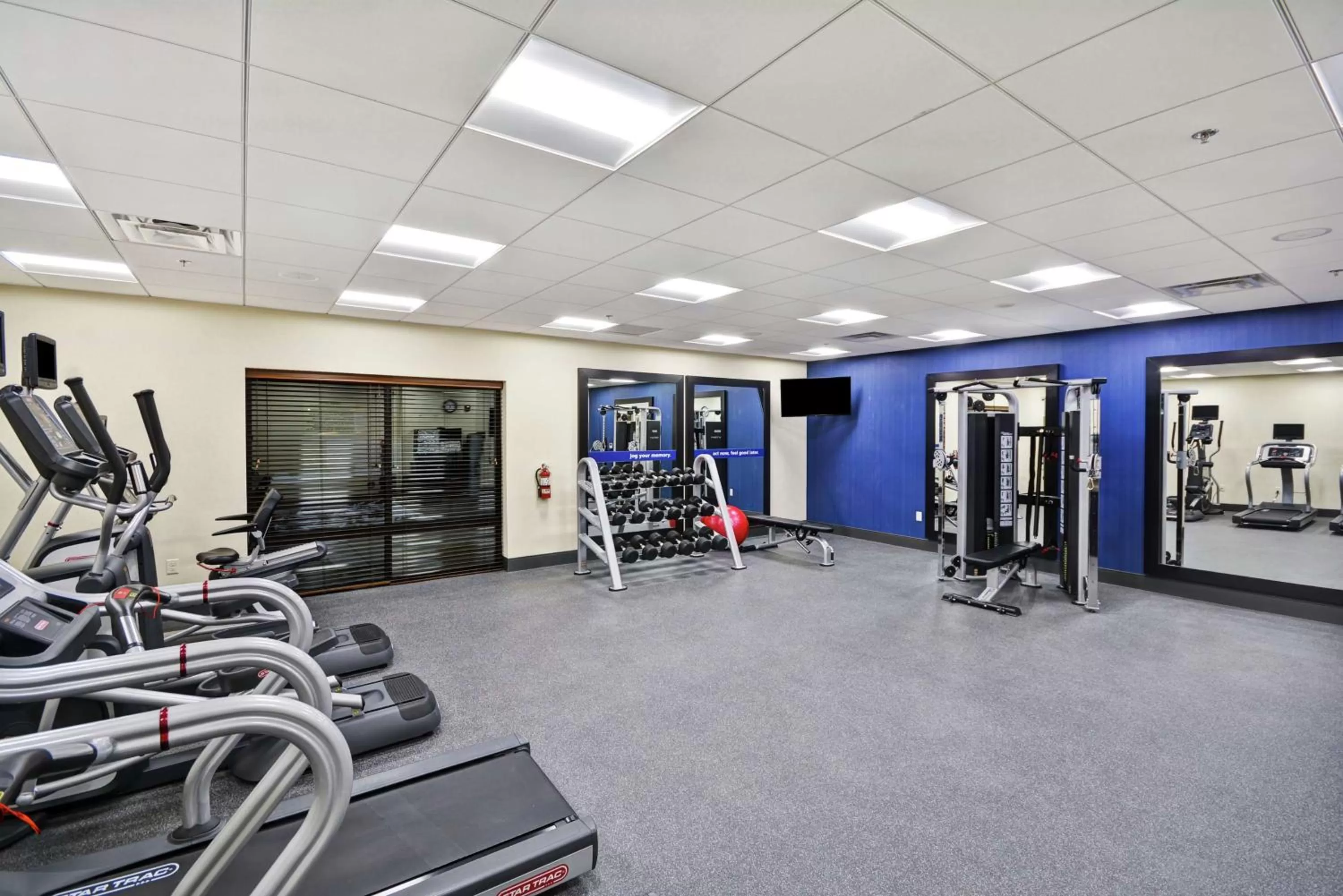 Fitness centre/facilities in Hampton Inn & Suites Grants Pass