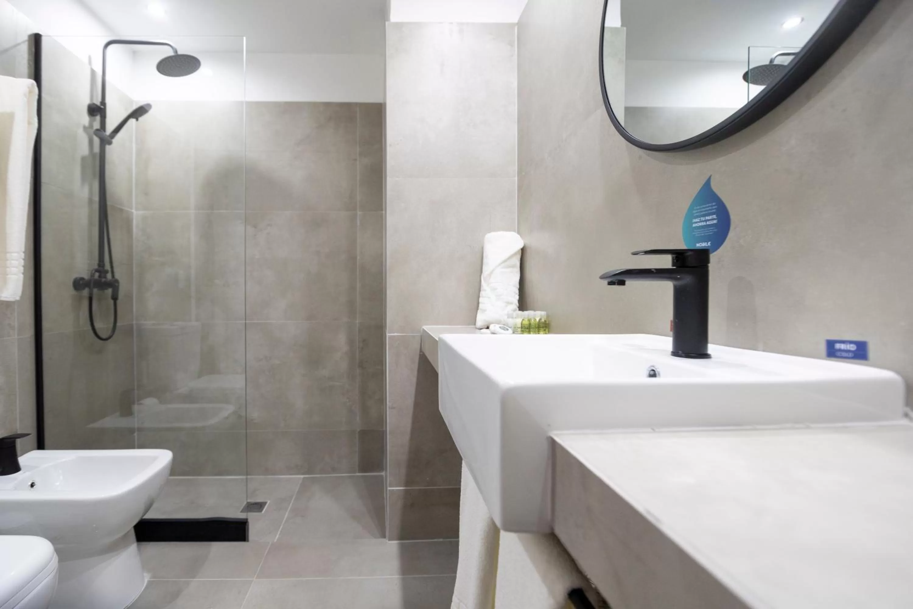 Shower in Nobile Hotel Montoya