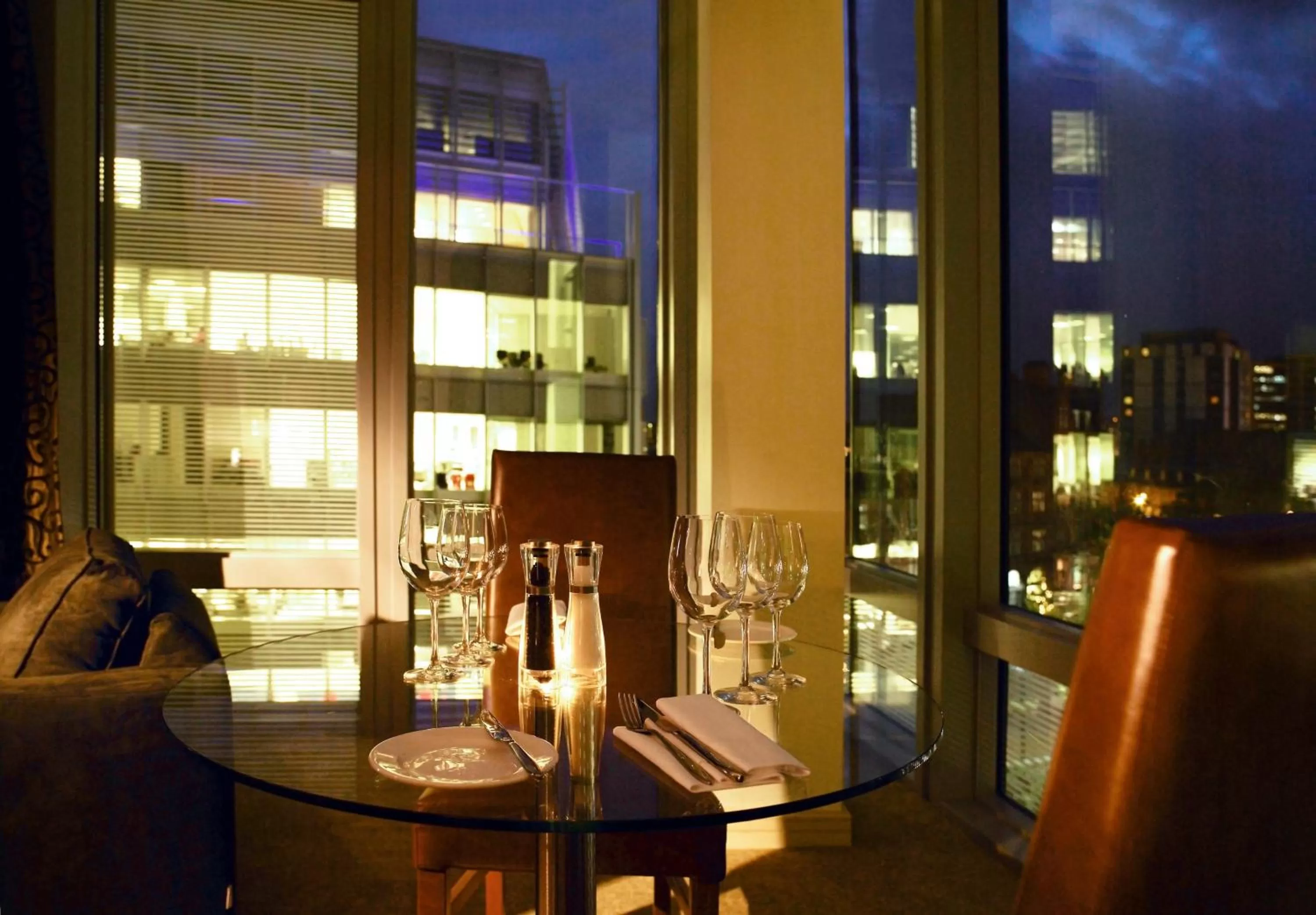 Restaurant/places to eat in Mercure Sheffield St Paul's Hotel & Spa