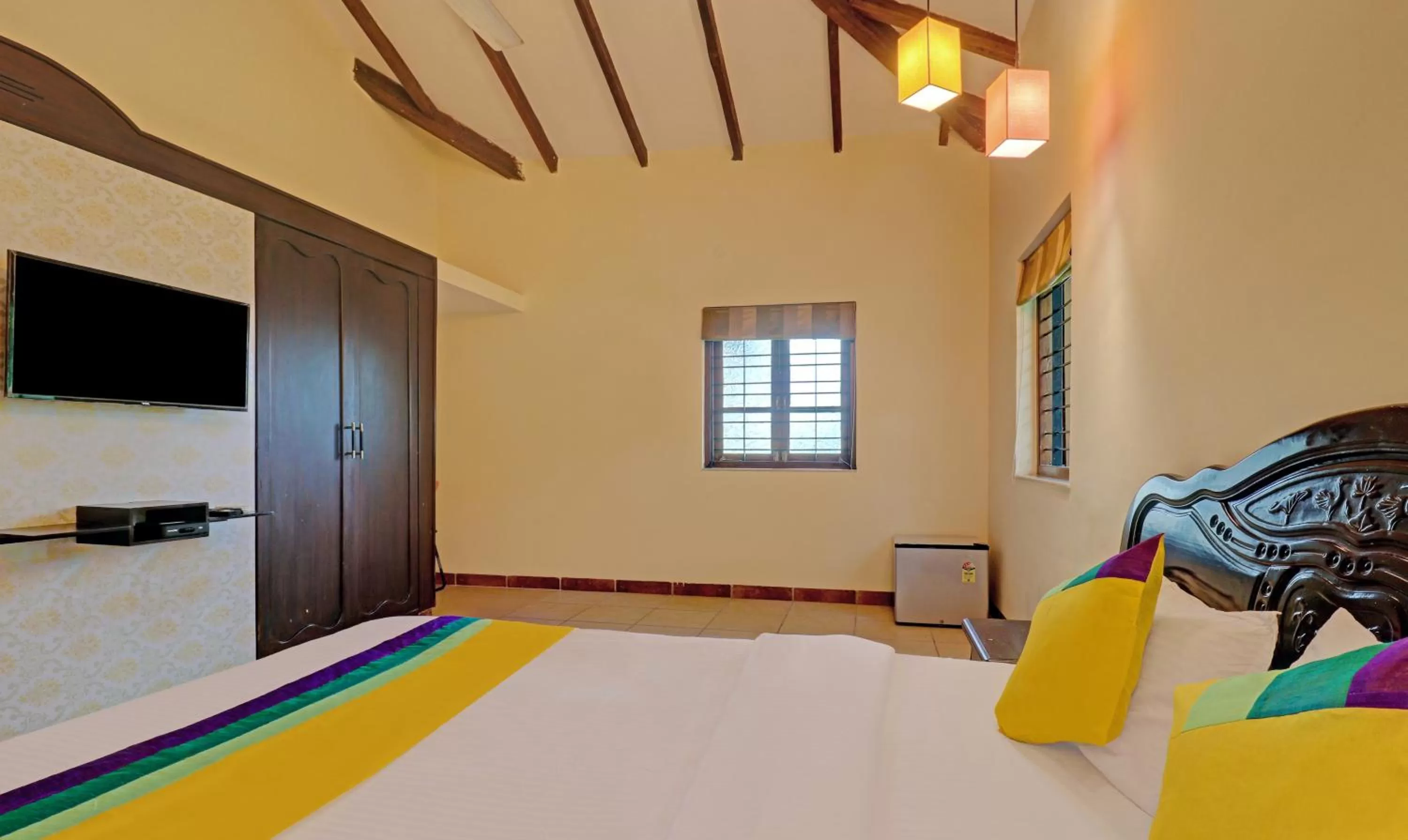 Bedroom, Bed in Itsy Hotels Vailankanni Natures Inn