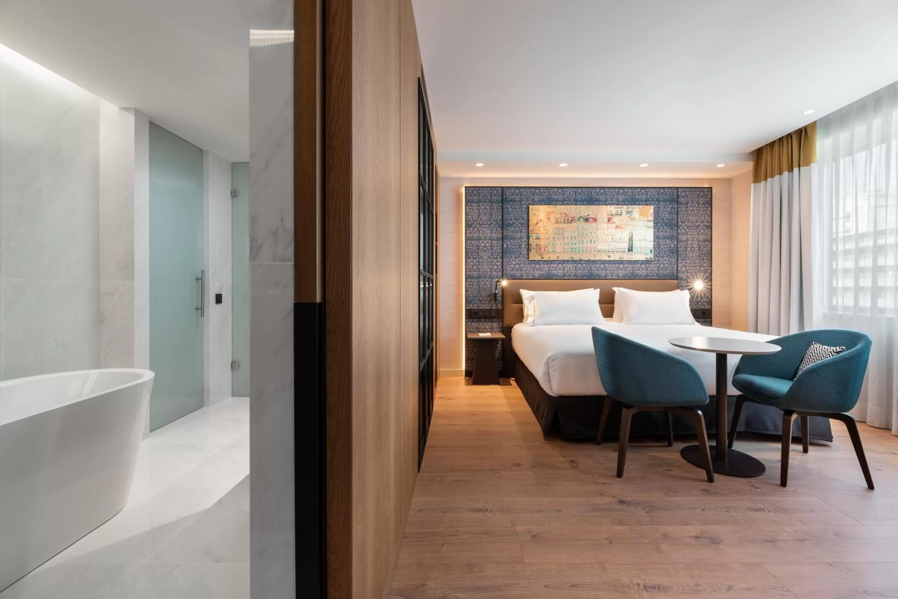 Bathroom, Bed in Eurostars Aliados