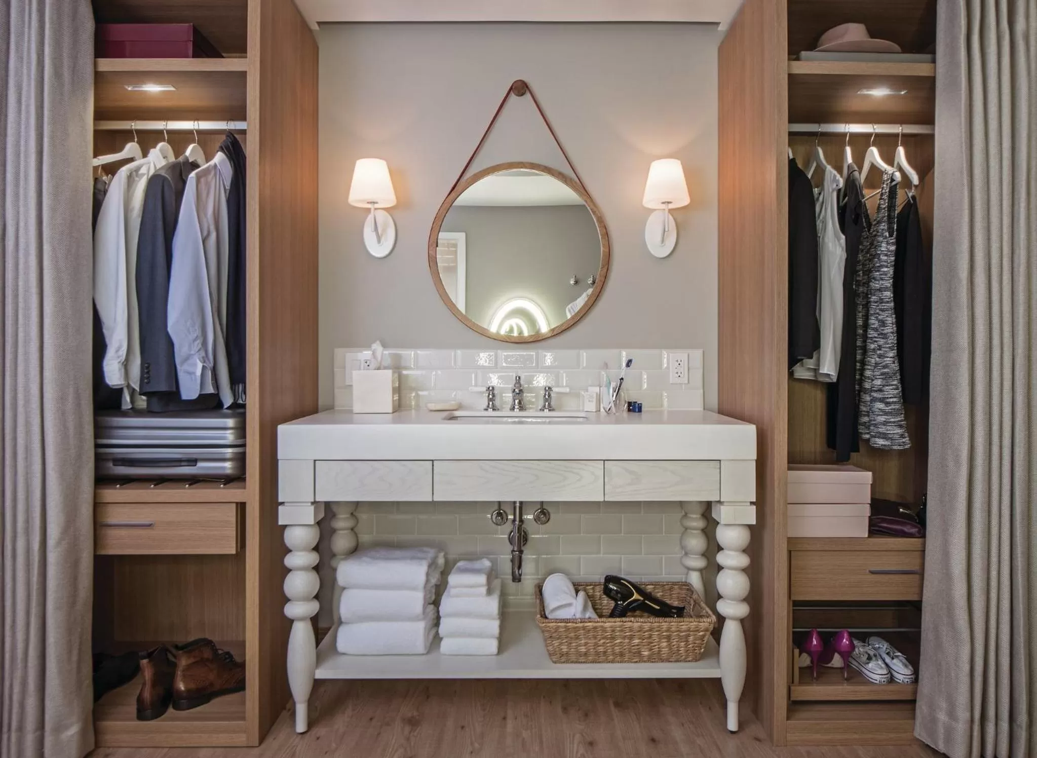 Photo of the whole room in Virgin Hotels Chicago