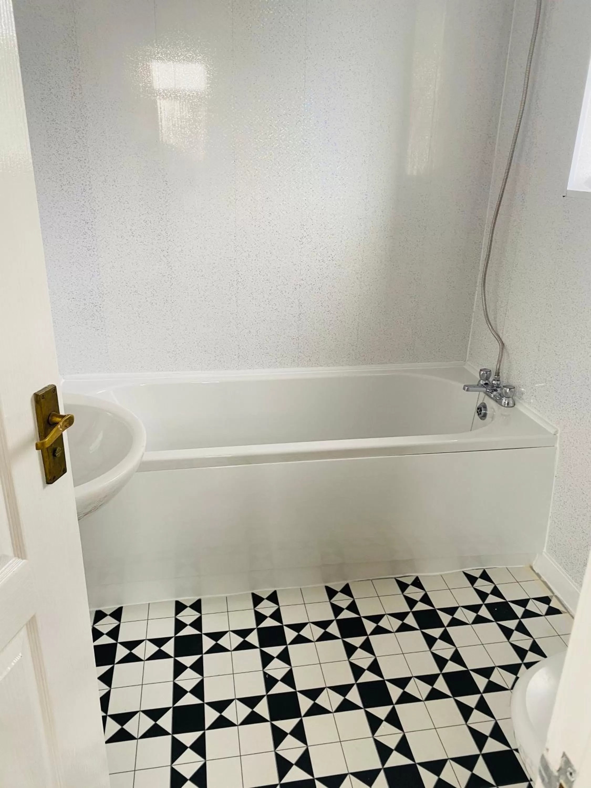 Bathroom in The Traxx Hotel