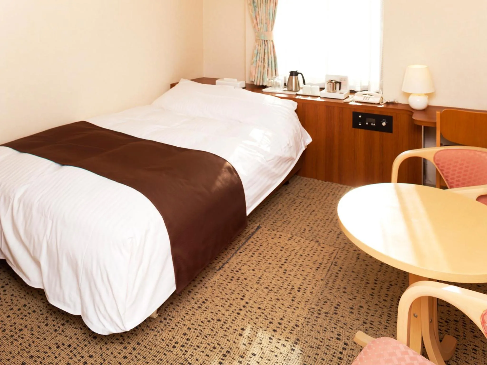 Bed in Niigata Toei Hotel