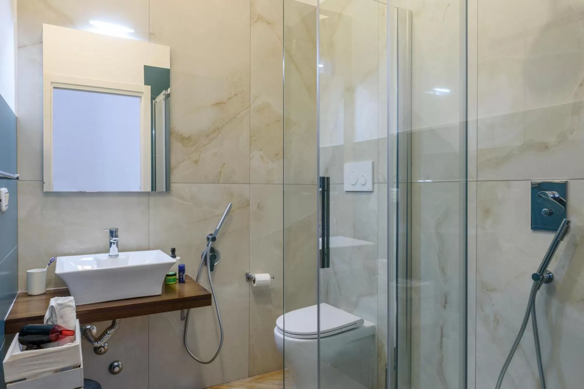 Bathroom in Domus Angioina