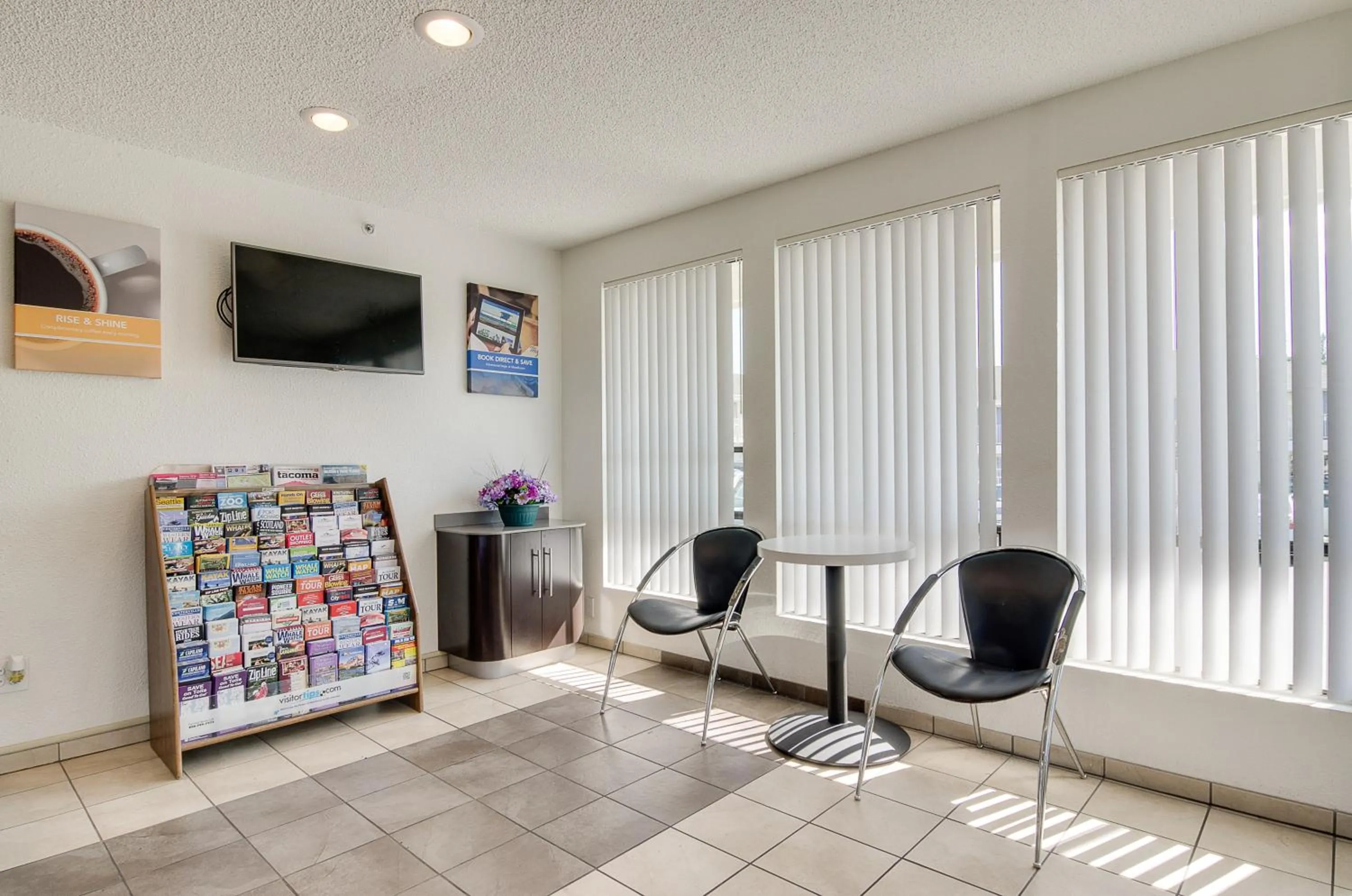 Lobby or reception in Motel 6-Tacoma, WA - South