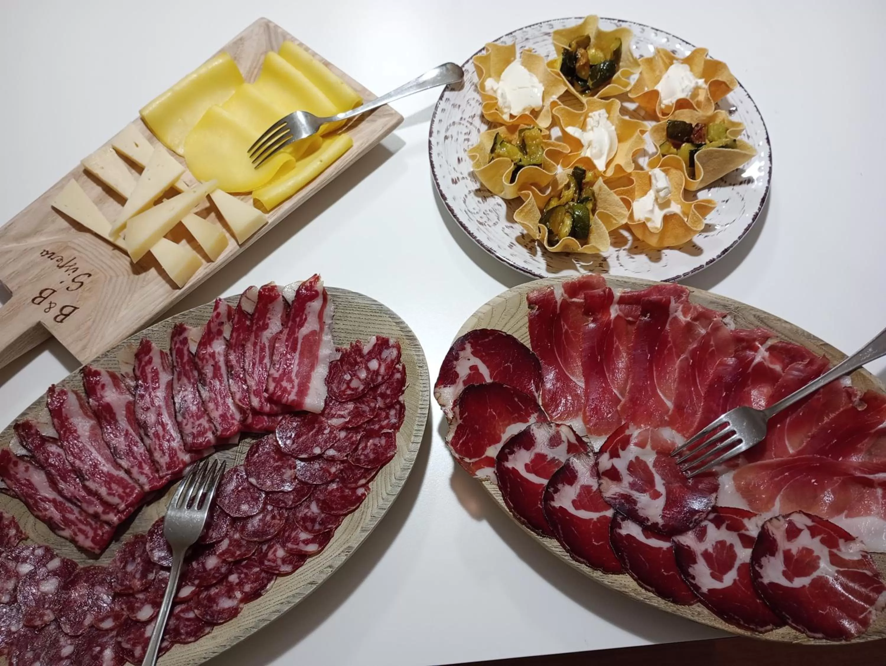 Restaurant/places to eat in B&B e Home Restaurant S'ispera Monolocale uso esclusivo