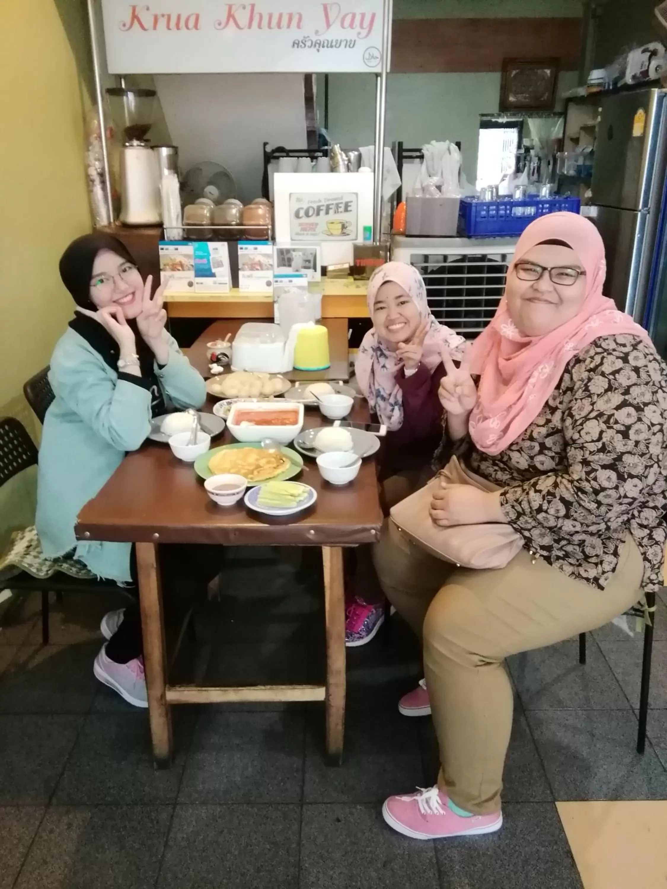 The Cube Sathorn Boutique Hotel เดอะ คิวบ์ สาทร บูติค โฮเทล Near BTS Surasak