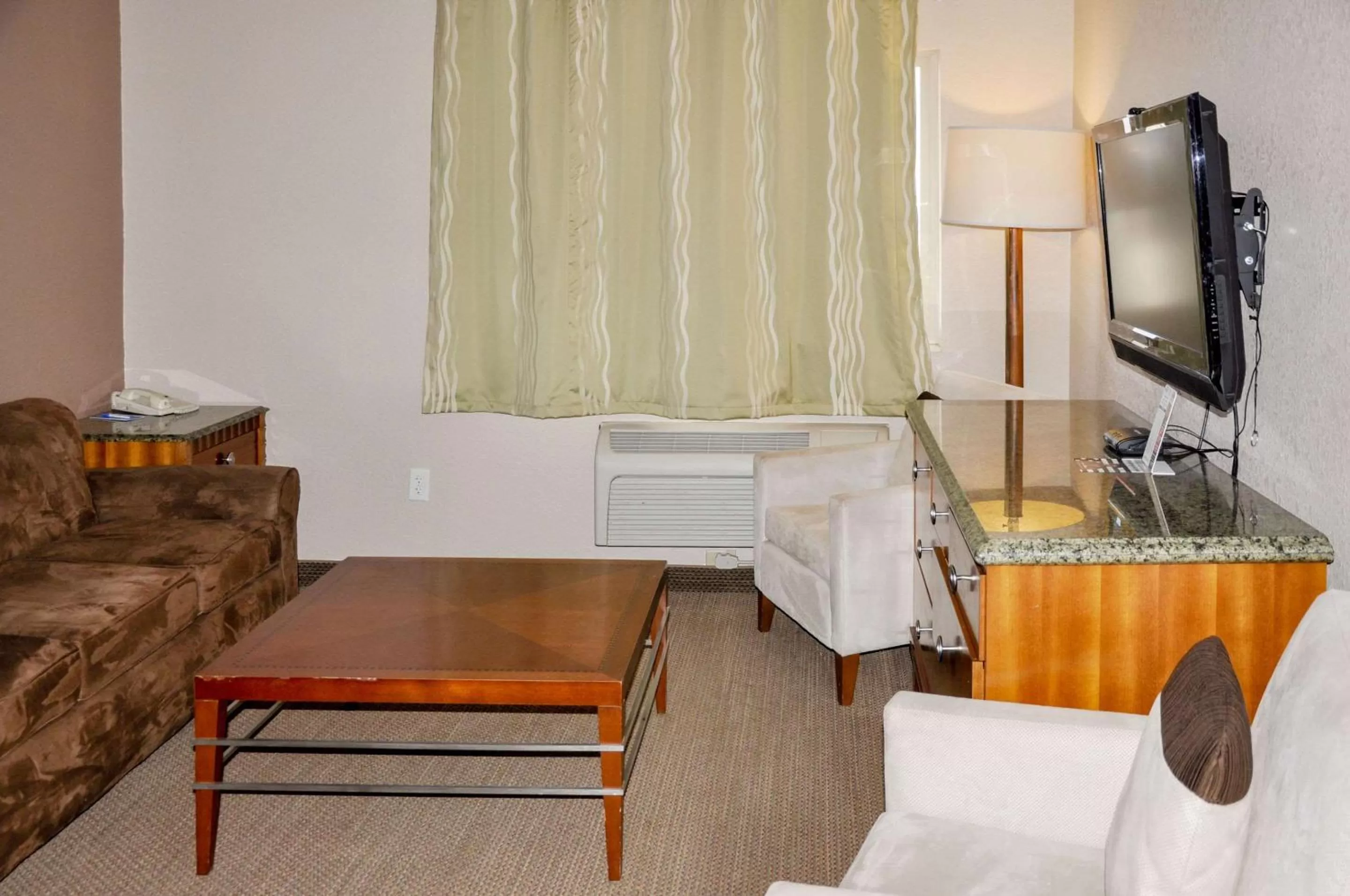 Photo of the whole room in Rodeway Inn