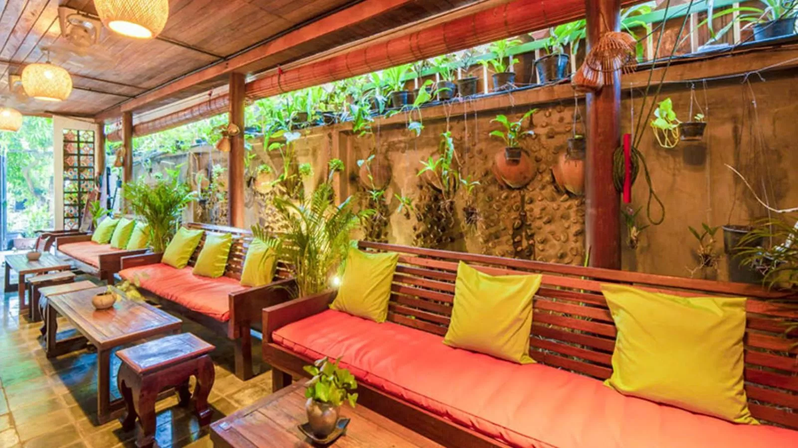 Patio in Maison Model d'Angkor