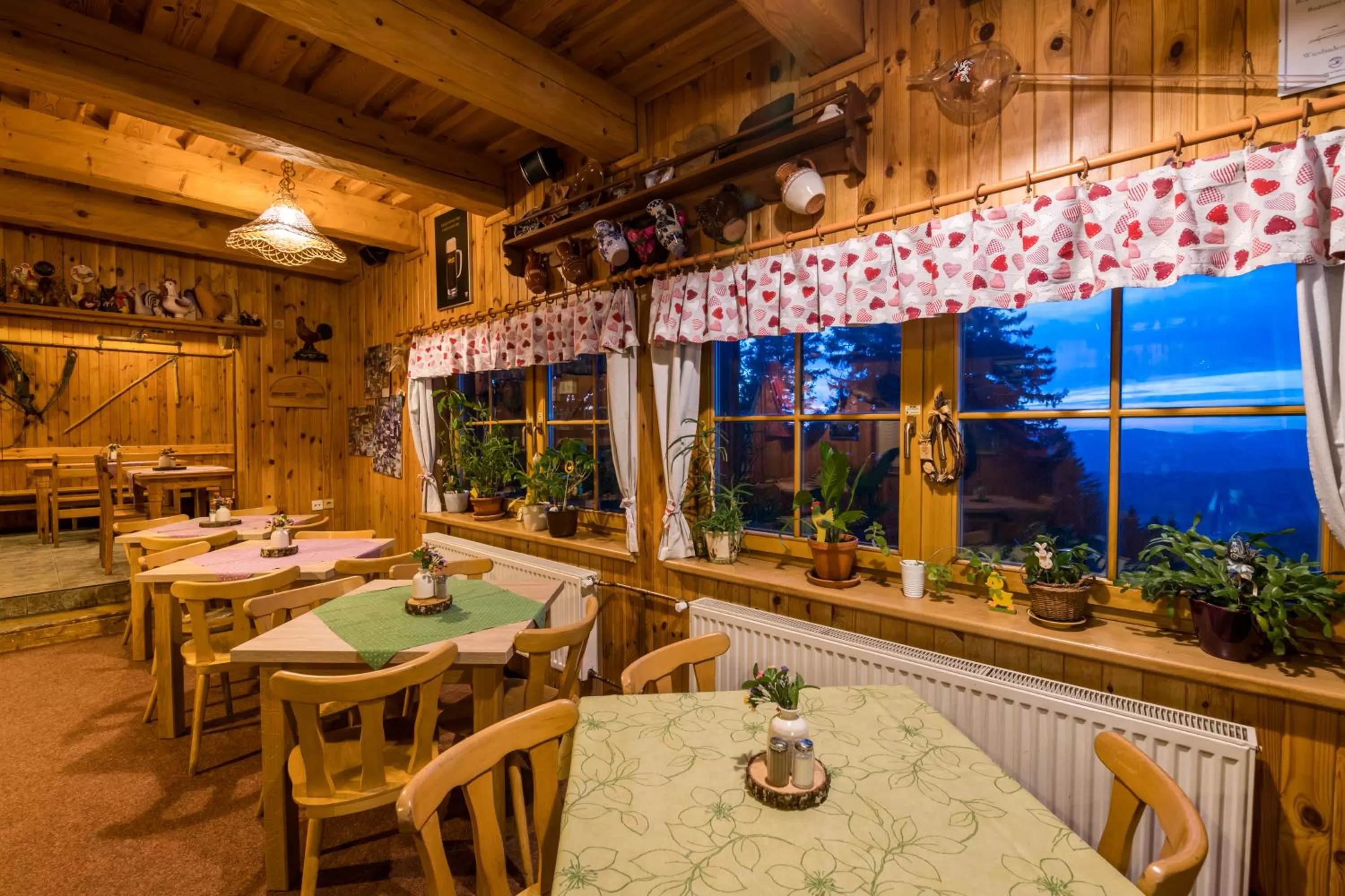 Restaurant/places to eat in Horský Hotel Kohútka