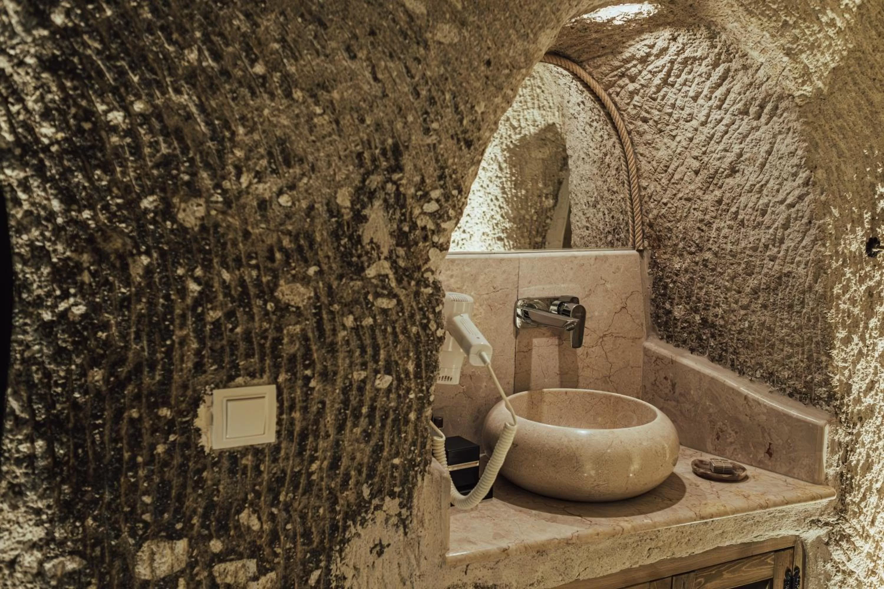 Toilet in Şah Saray Cave Suites Halal Hotel