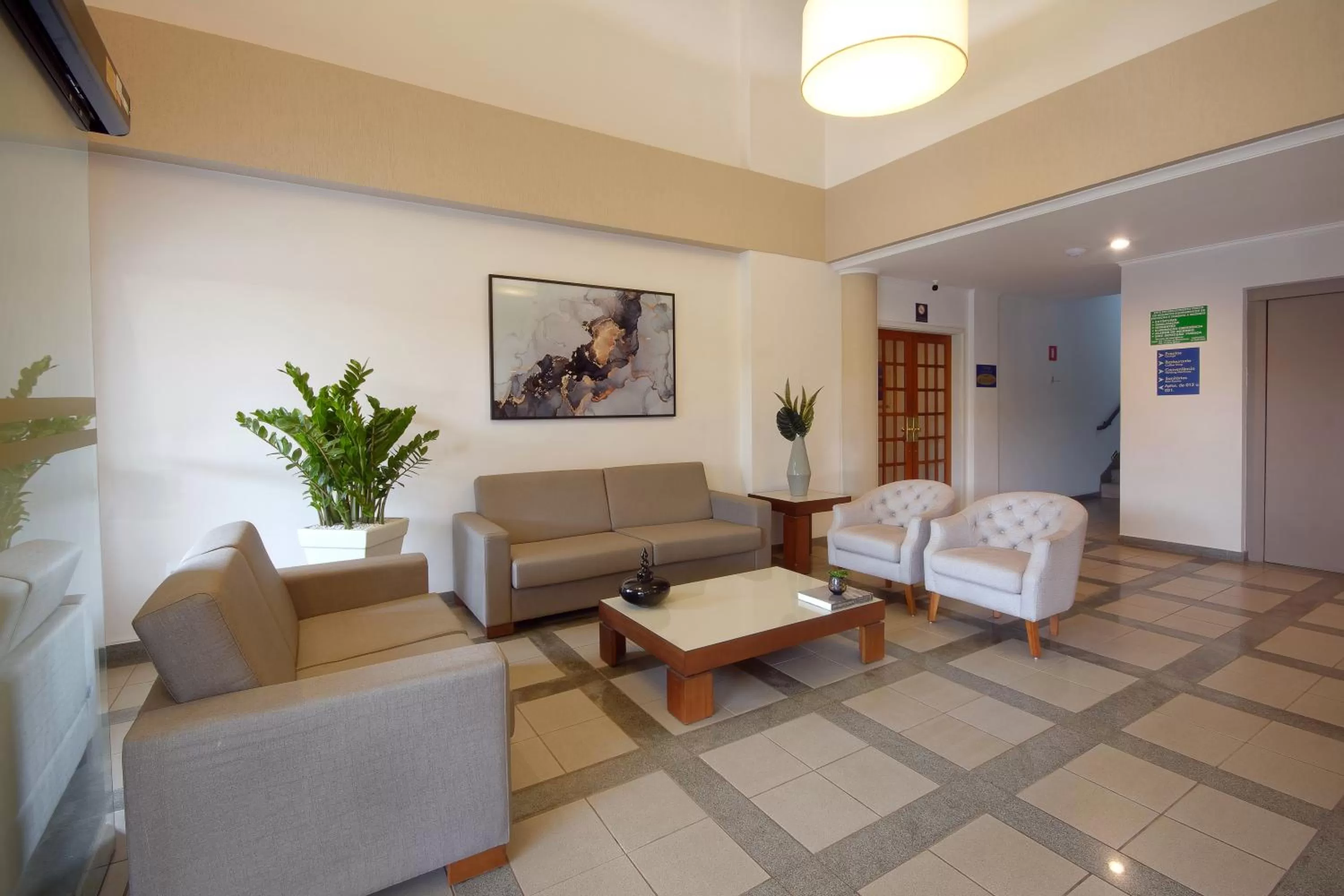 Lobby or reception in Fênix Hotel Limeira