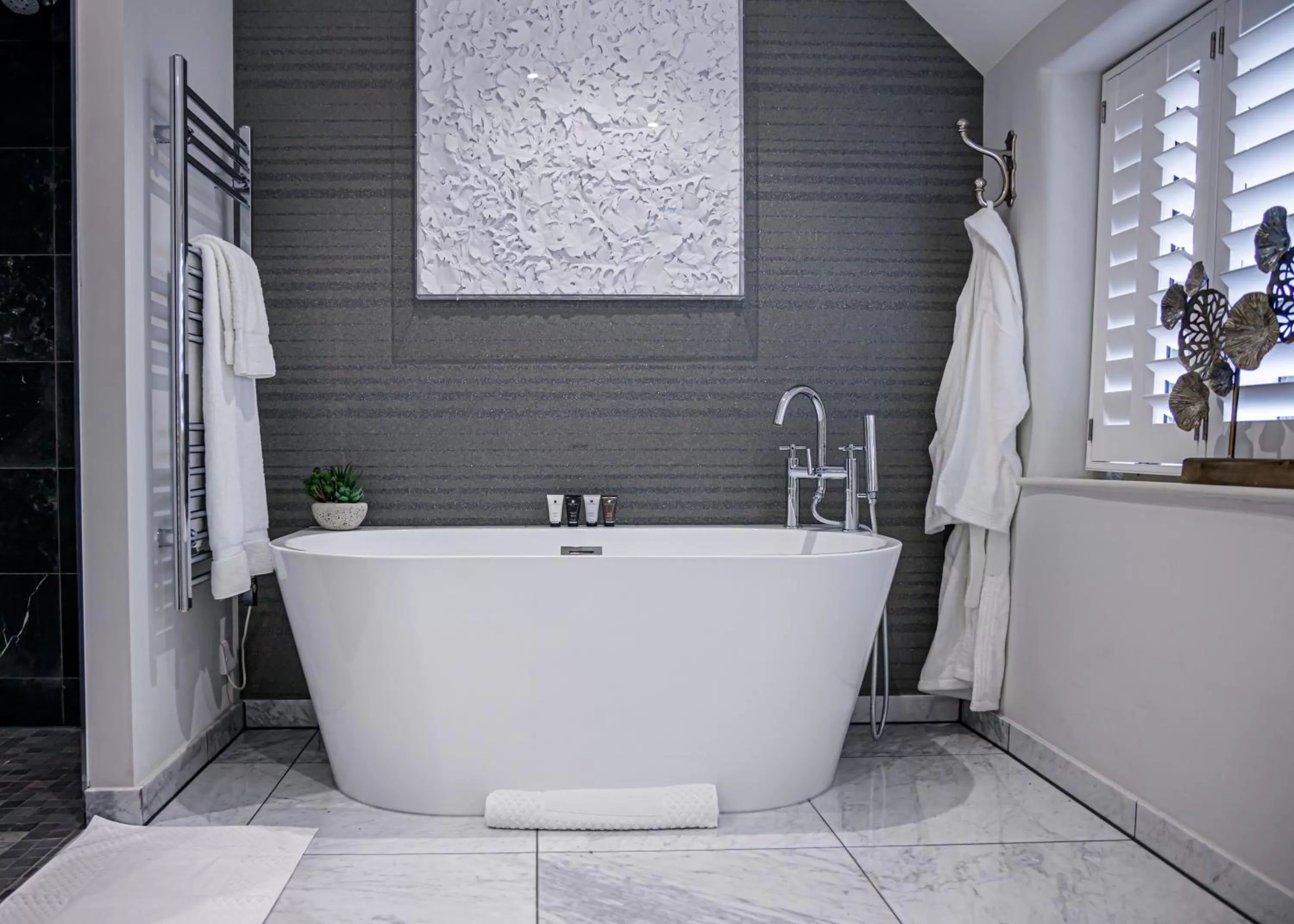 Bathroom in Great Fosters - Near Windsor