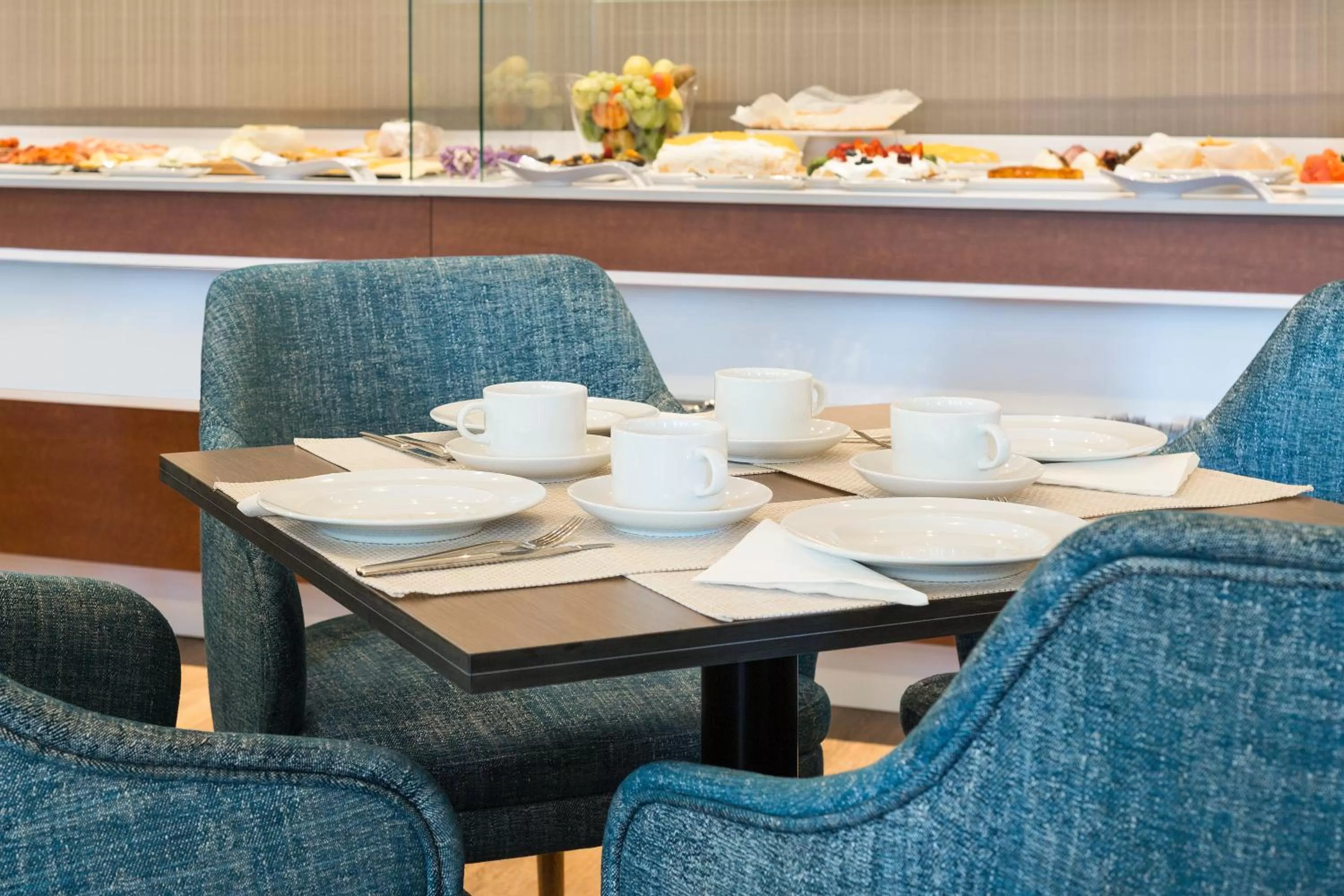 Restaurant/places to eat in Acta The Avenue