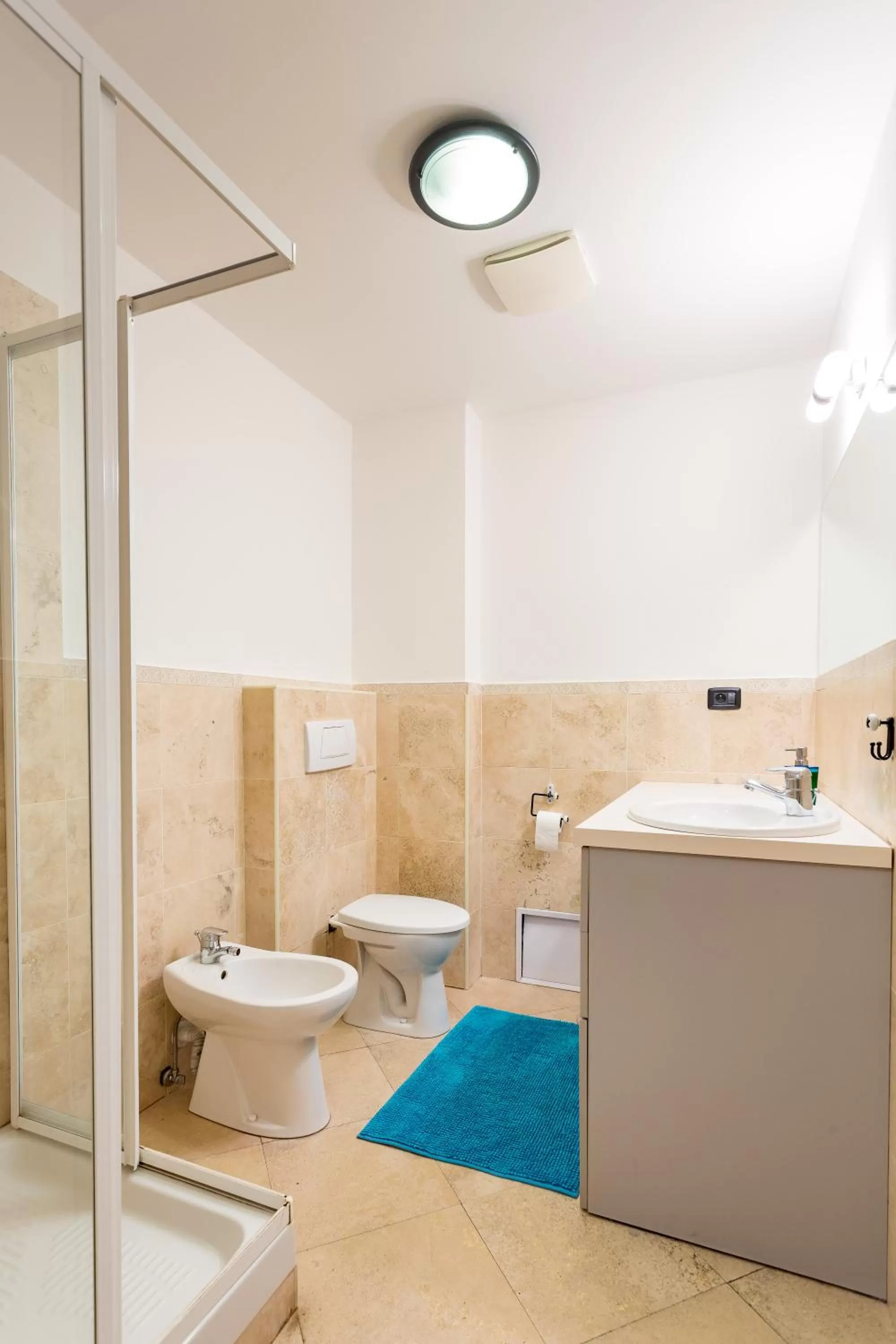 Bathroom in Legerova 33 Apartments