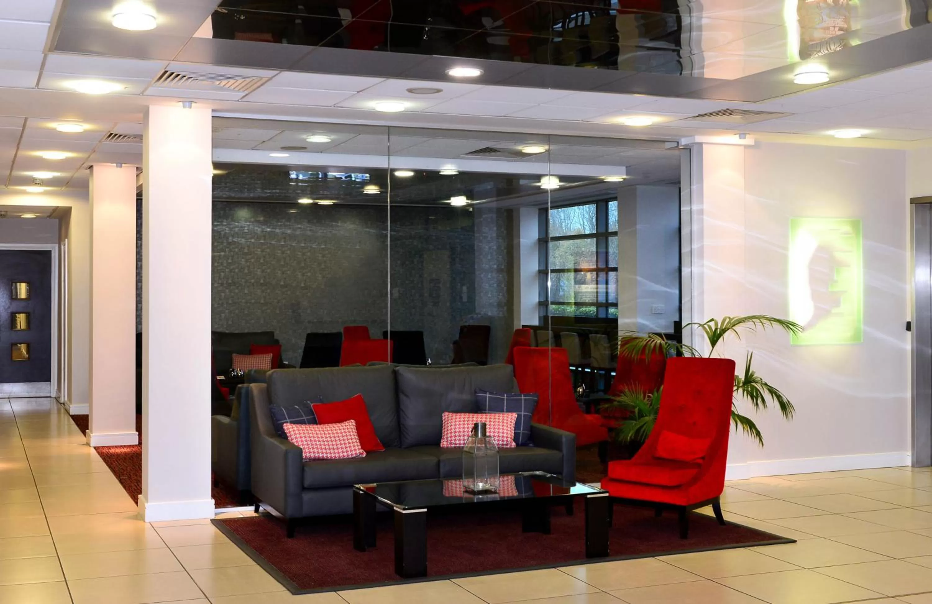 Lobby or reception in International Hotel Telford