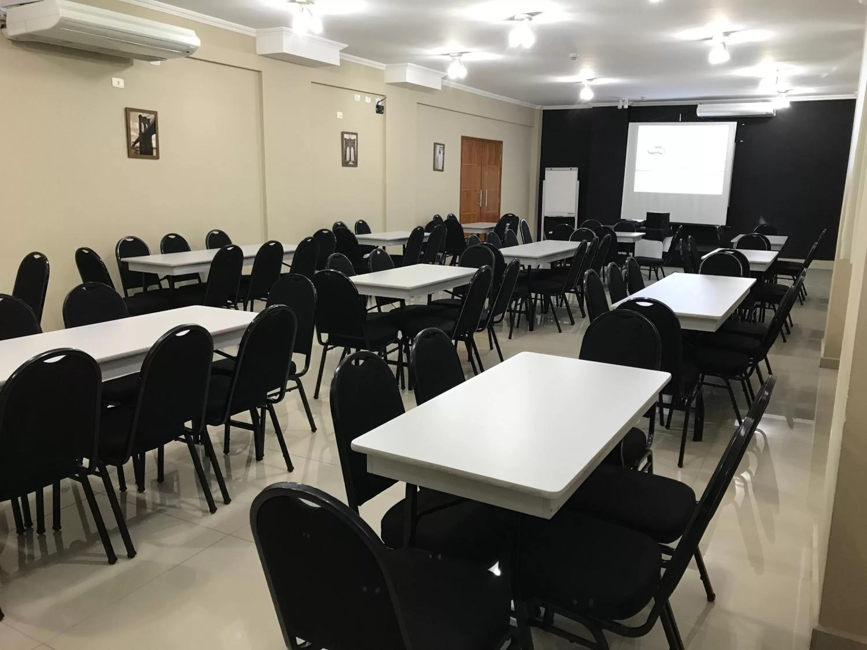 Business facilities in Lotus Hotel - à 6 km do Santuário de Aparecida-SP