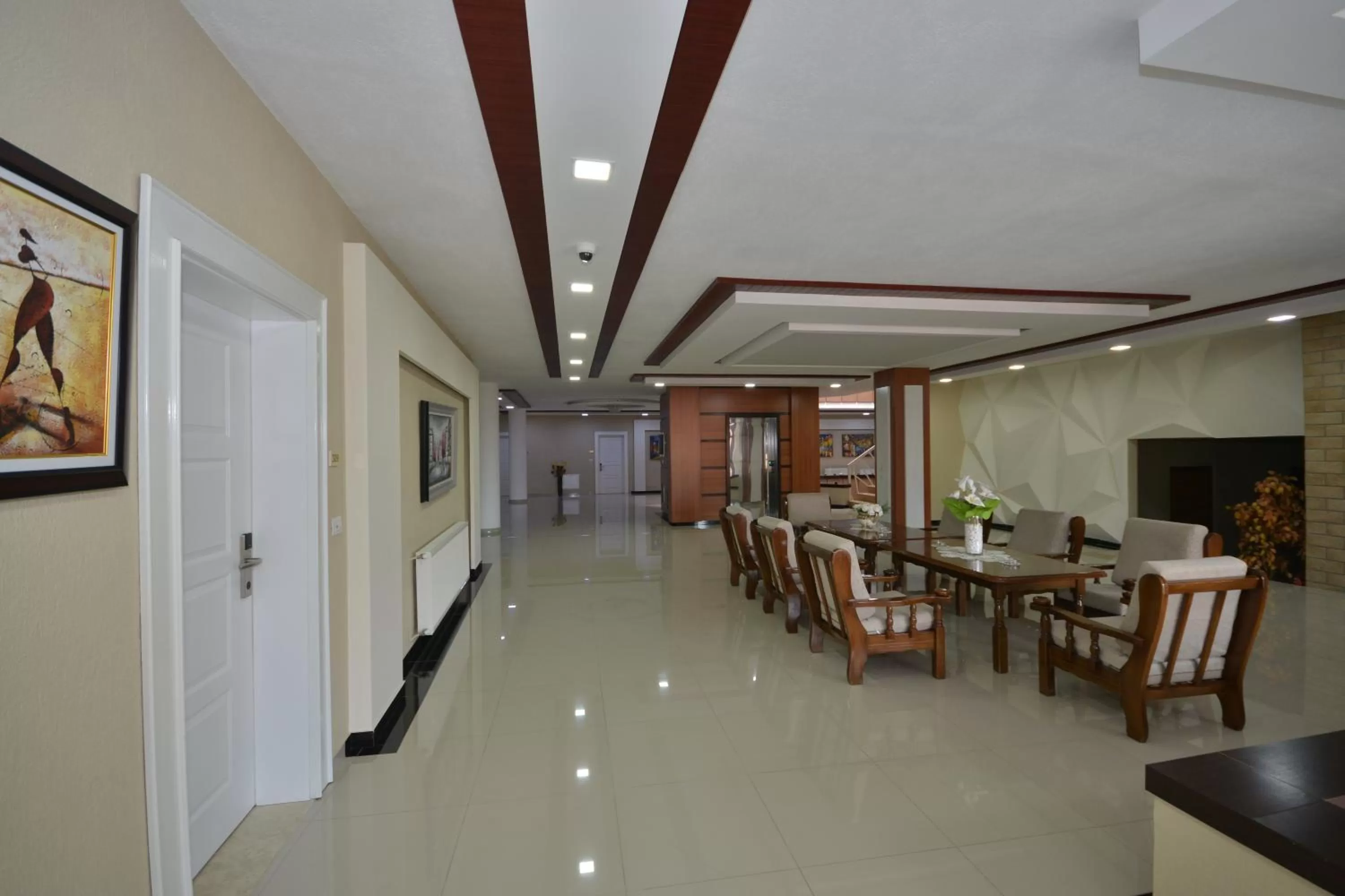 Restaurant/Places to Eat in Hotel Veri