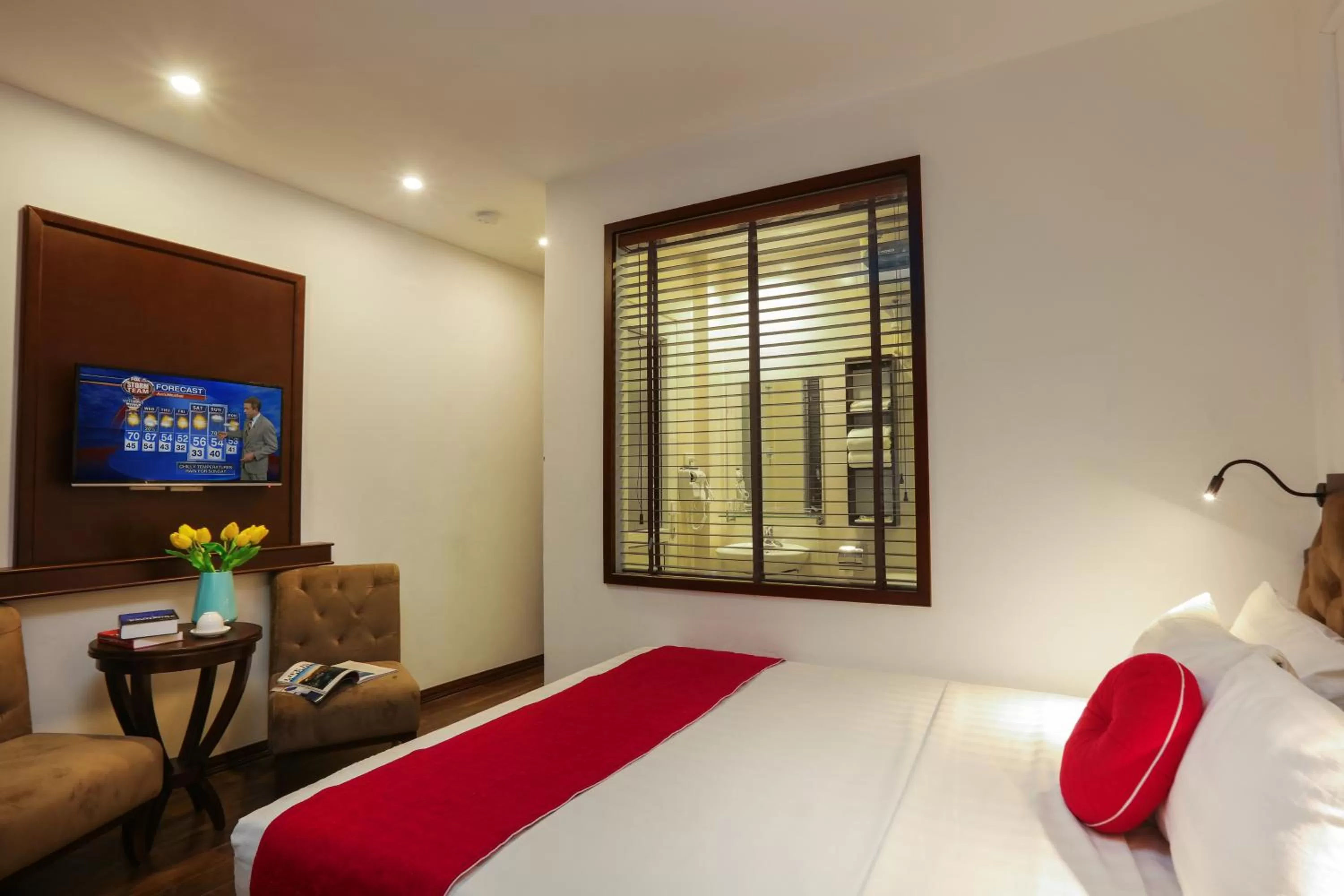 Photo of the whole room, Bed in Hanoi La Vision Hotel