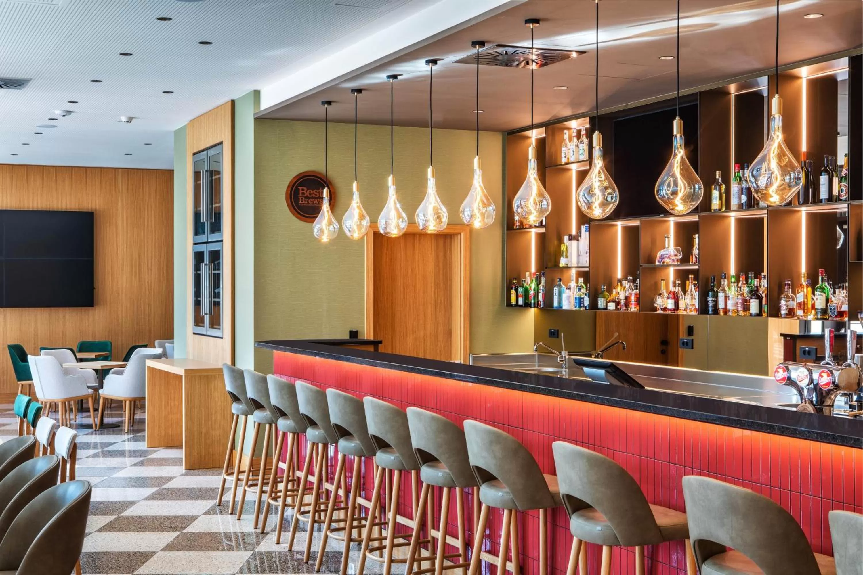 Lounge or bar in Four Points by Sheraton Ljubljana Mons