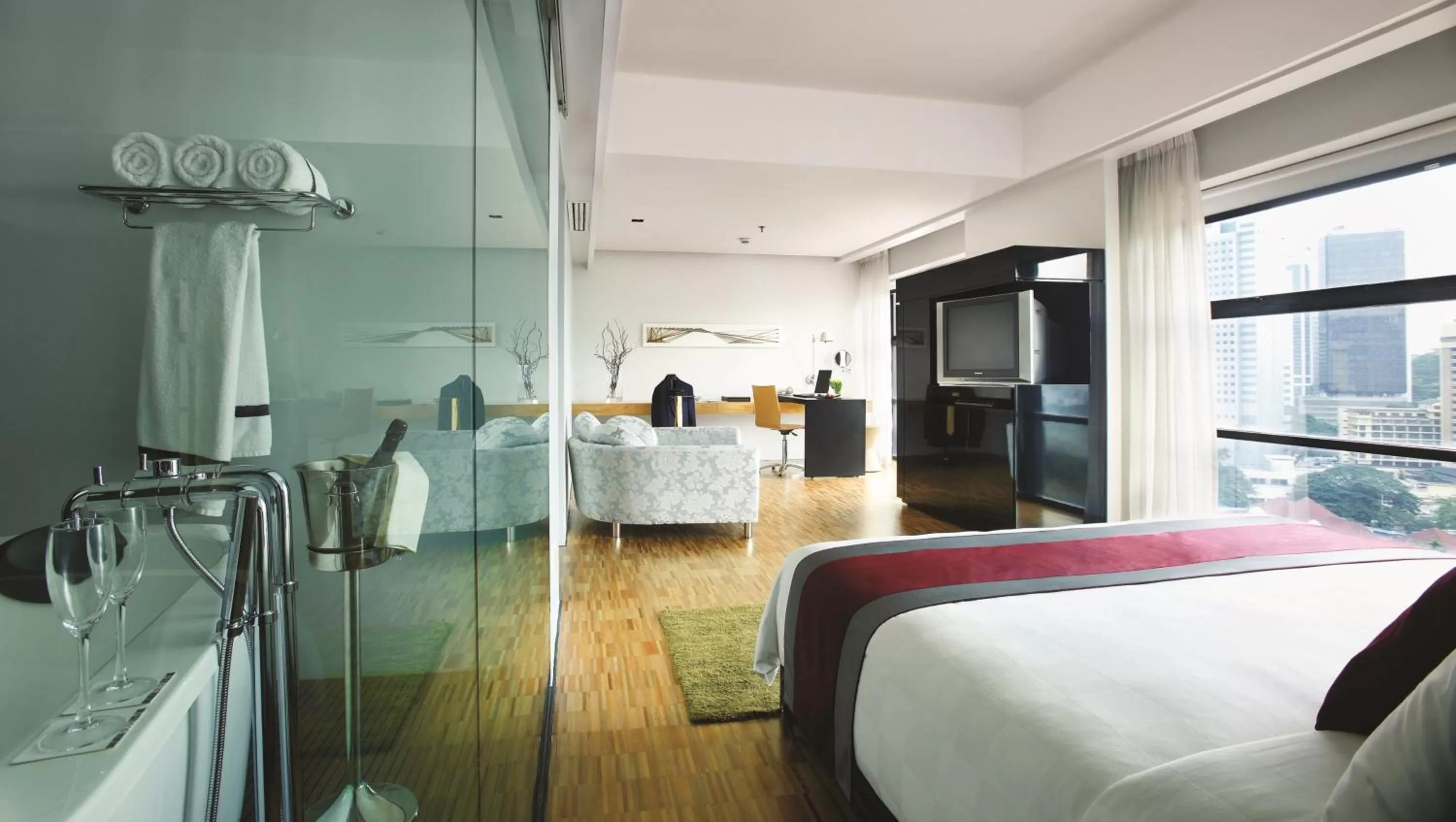 Photo of the whole room, Bed in Hotel Maya Kuala Lumpur City Centre