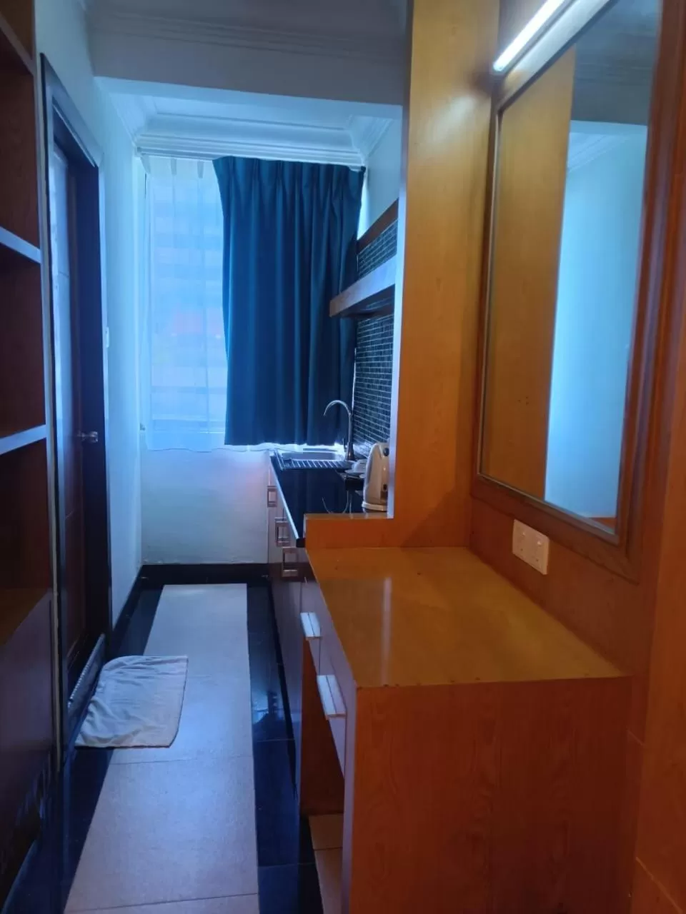 Communal lounge/ TV room in Fratini's Hotel Labuan