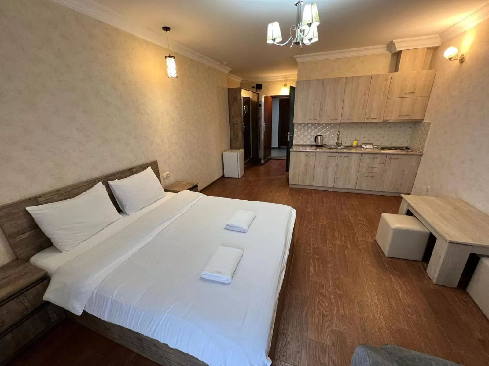 Bed in Aparthotel Holiday Lux Batumi