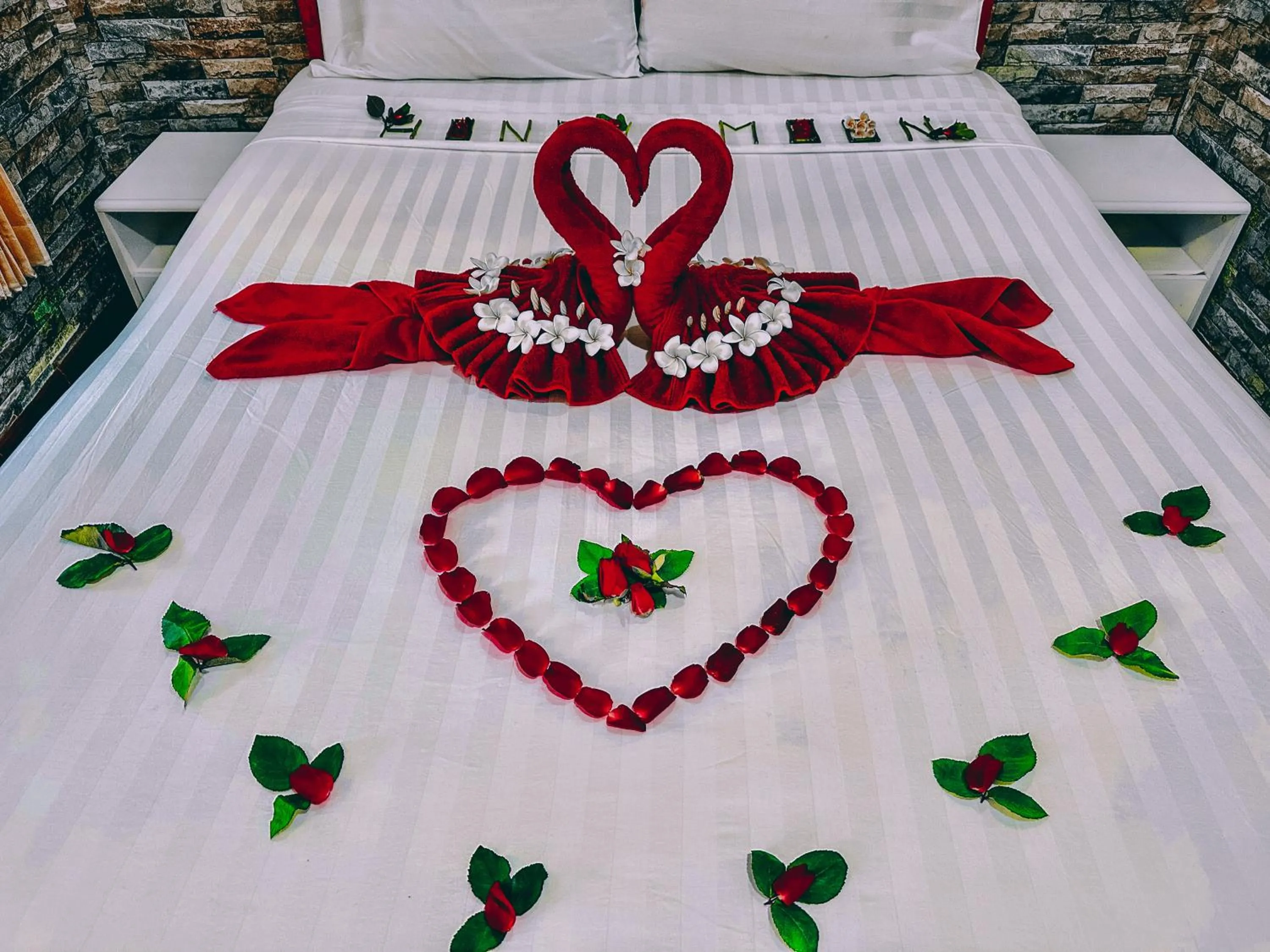 Photo of the whole room, Bed in Lanta L.D. Beach Bungalow