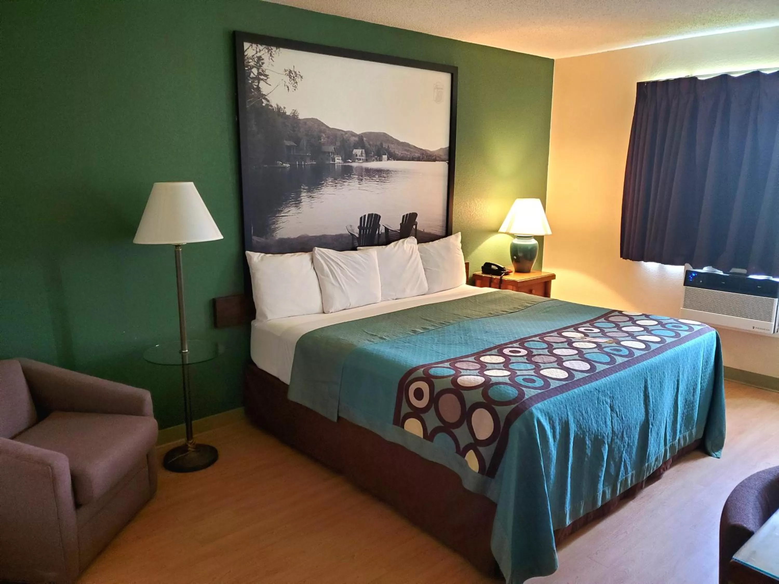 Bed in Super 8 by Wyndham Ticonderoga