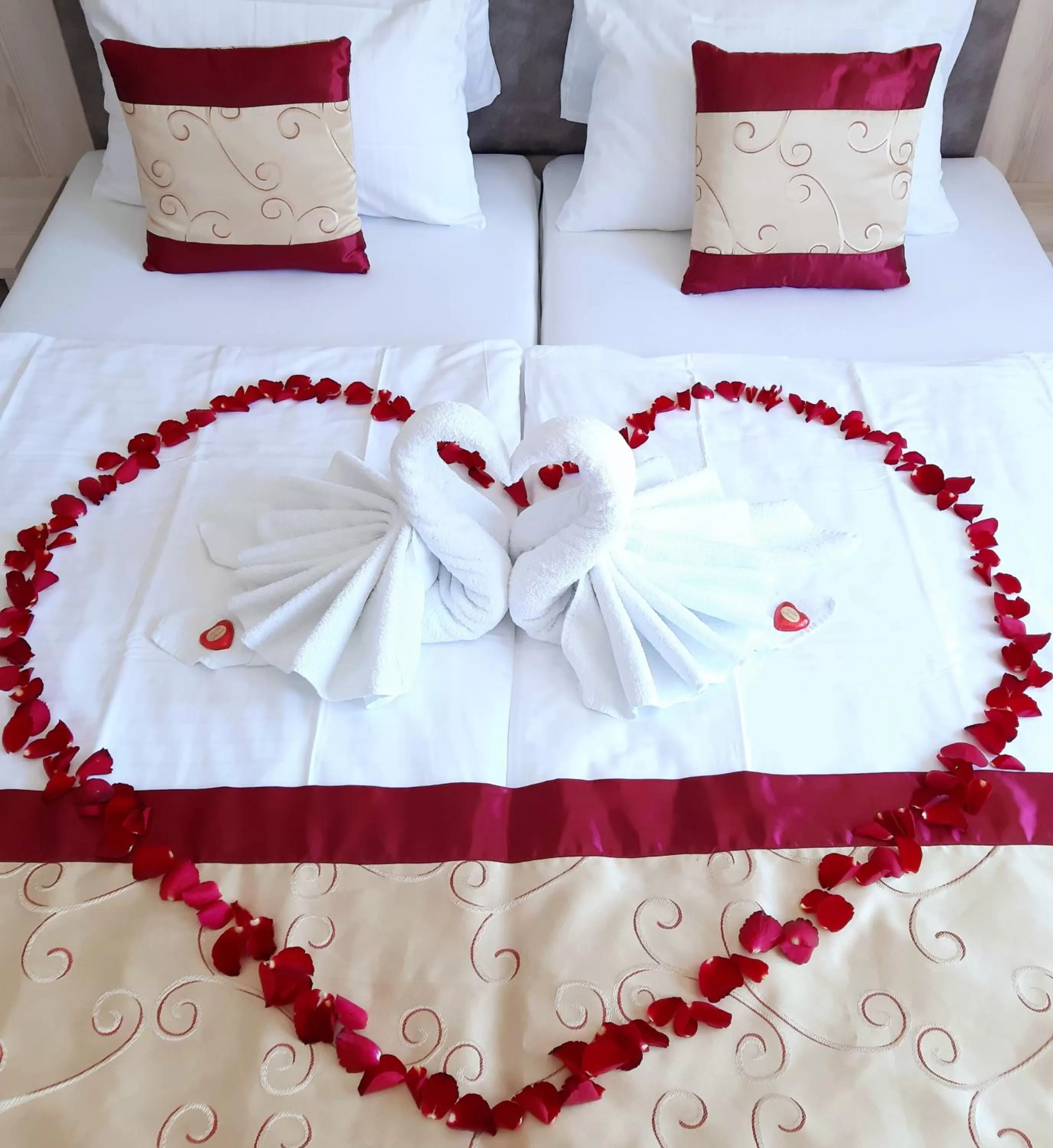 Bed in Hotel Medebach - Zum Schwanenkönig